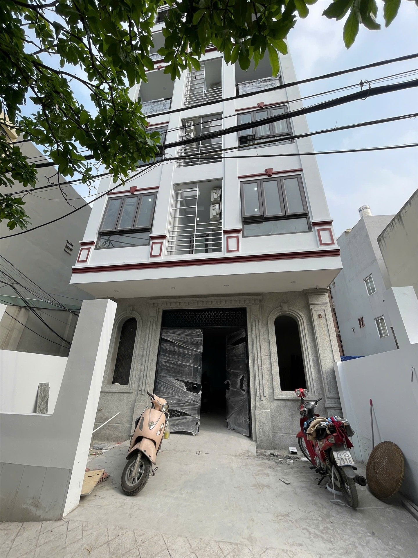 Phòng trọ RenHouse An Dương Vương 2 - Tây Hồ - Toàn cảnh tòa nhà (*)