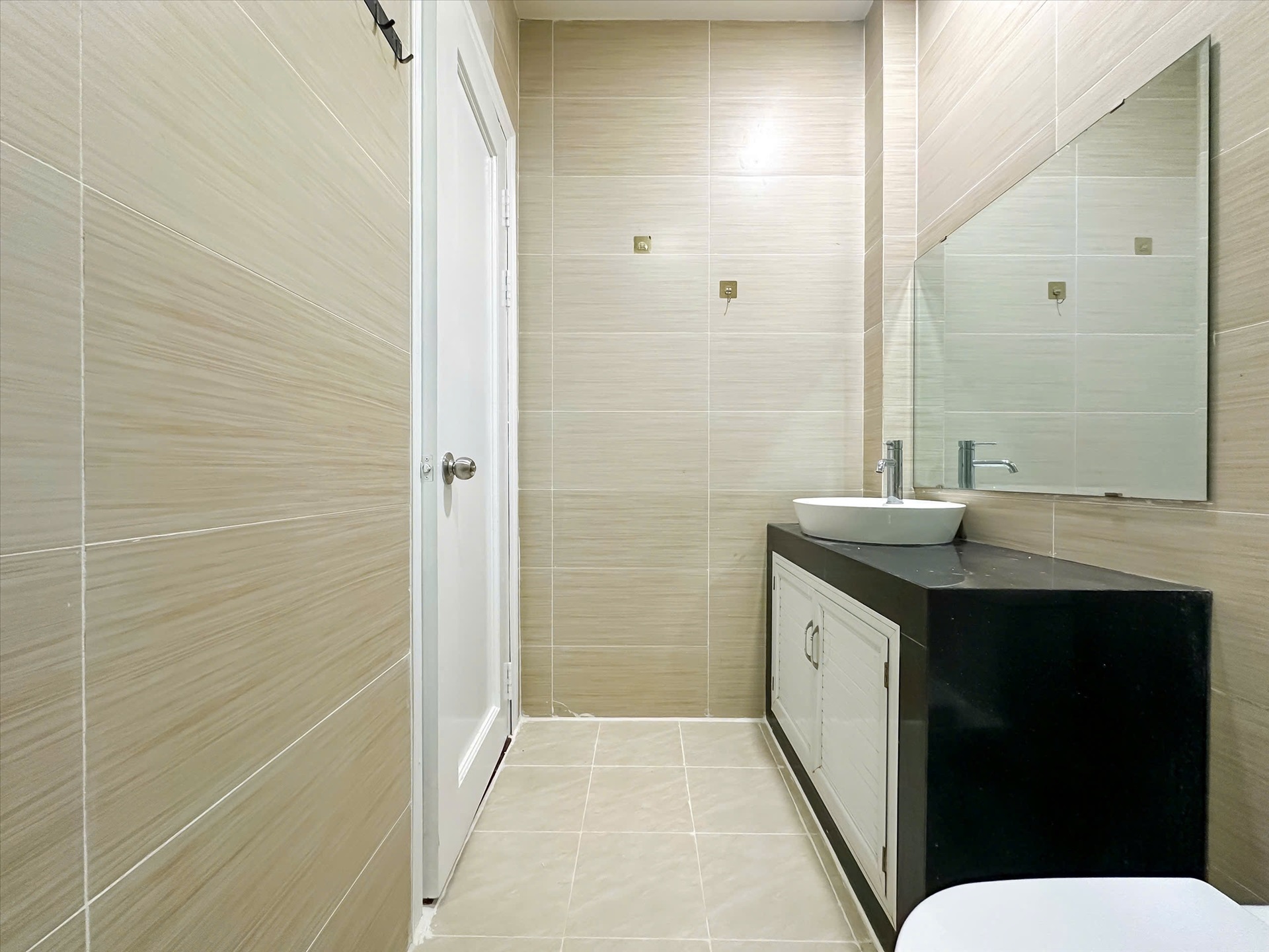 Phòng trọ 1 Phòng ngủ 40m2 tại TT House Hiệp Nhất - Tân Bình - Phòng tắm