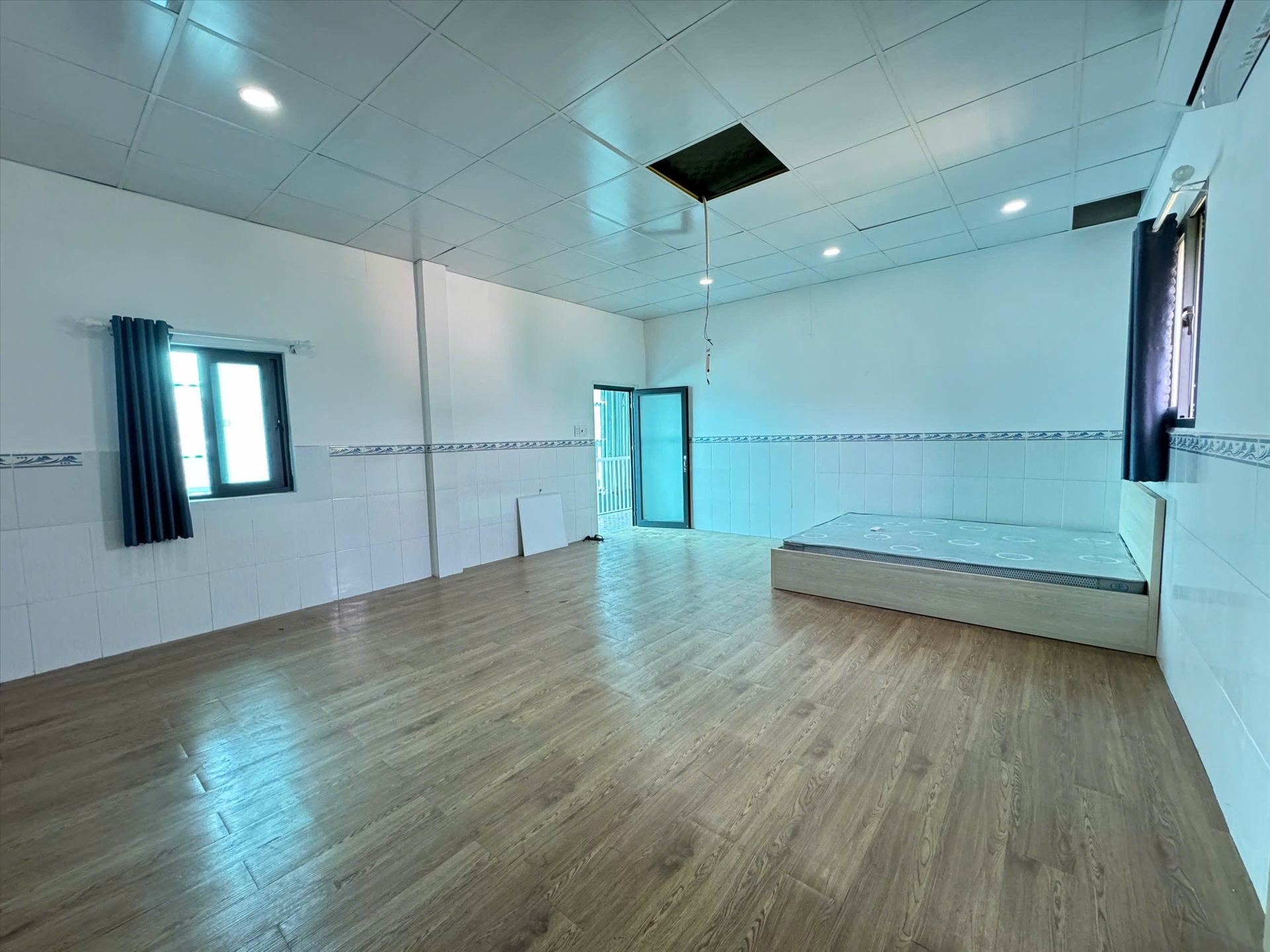 Phòng trọ NTL House Bình Qưới - Bình Thạnh - Phòng (*)