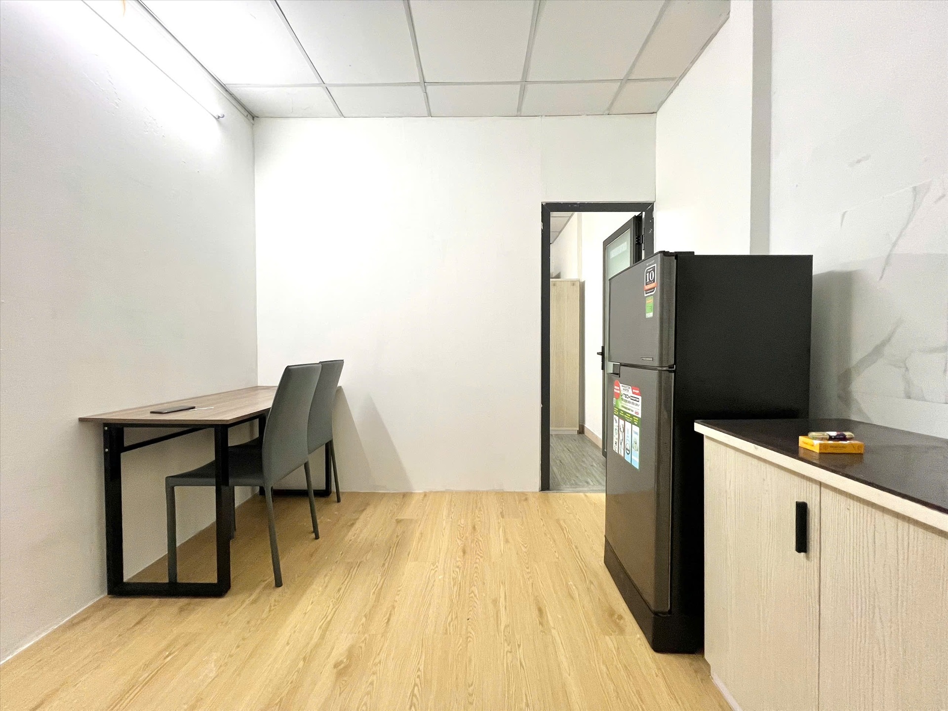 Phòng trọ HK Home Hồng Hà - Tân Bình - Phòng (*)