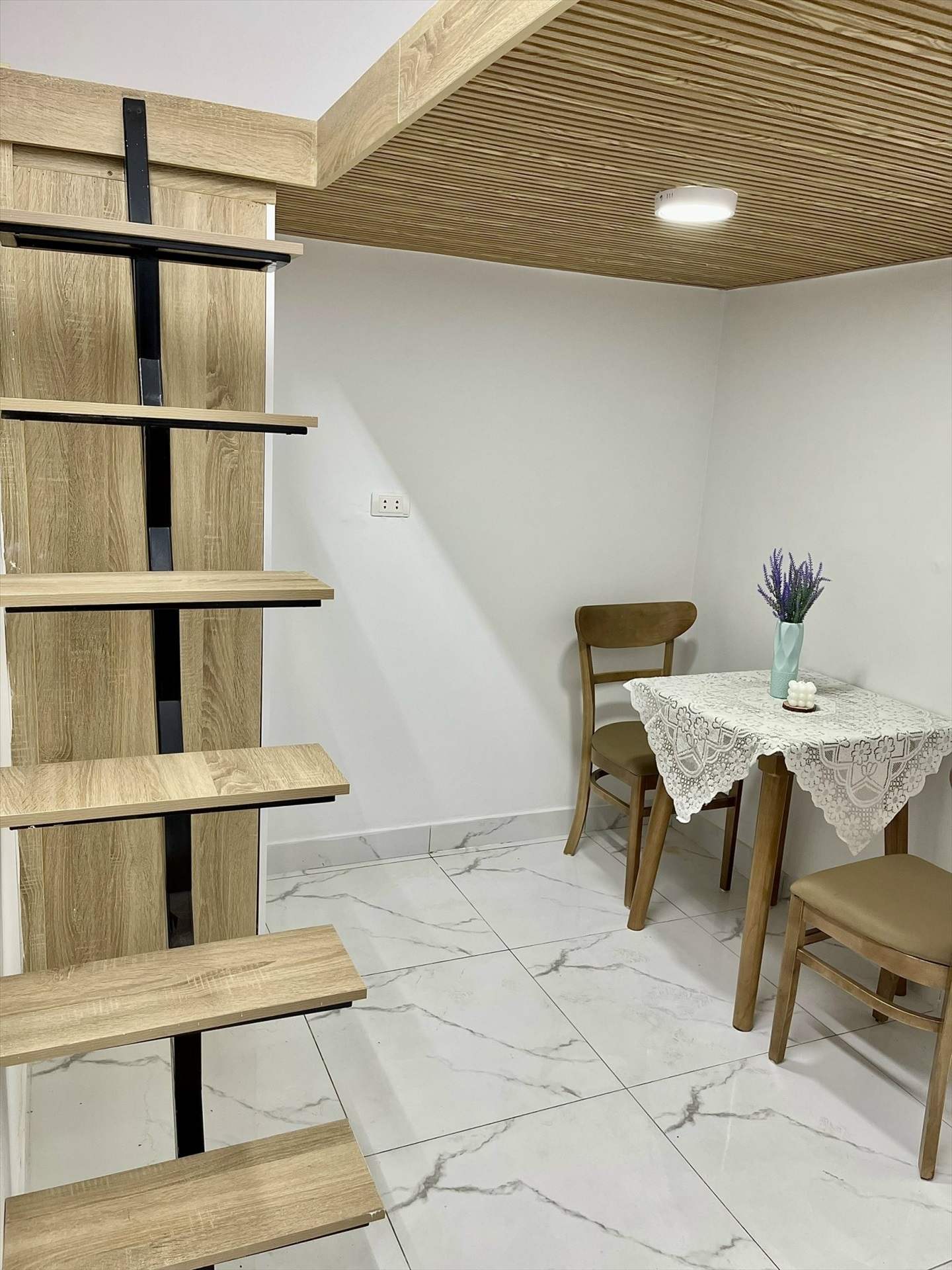 Phòng trọ Duplex 25m2 tại Funhome Đại Từ - Hoàng Mai - Phòng khách
