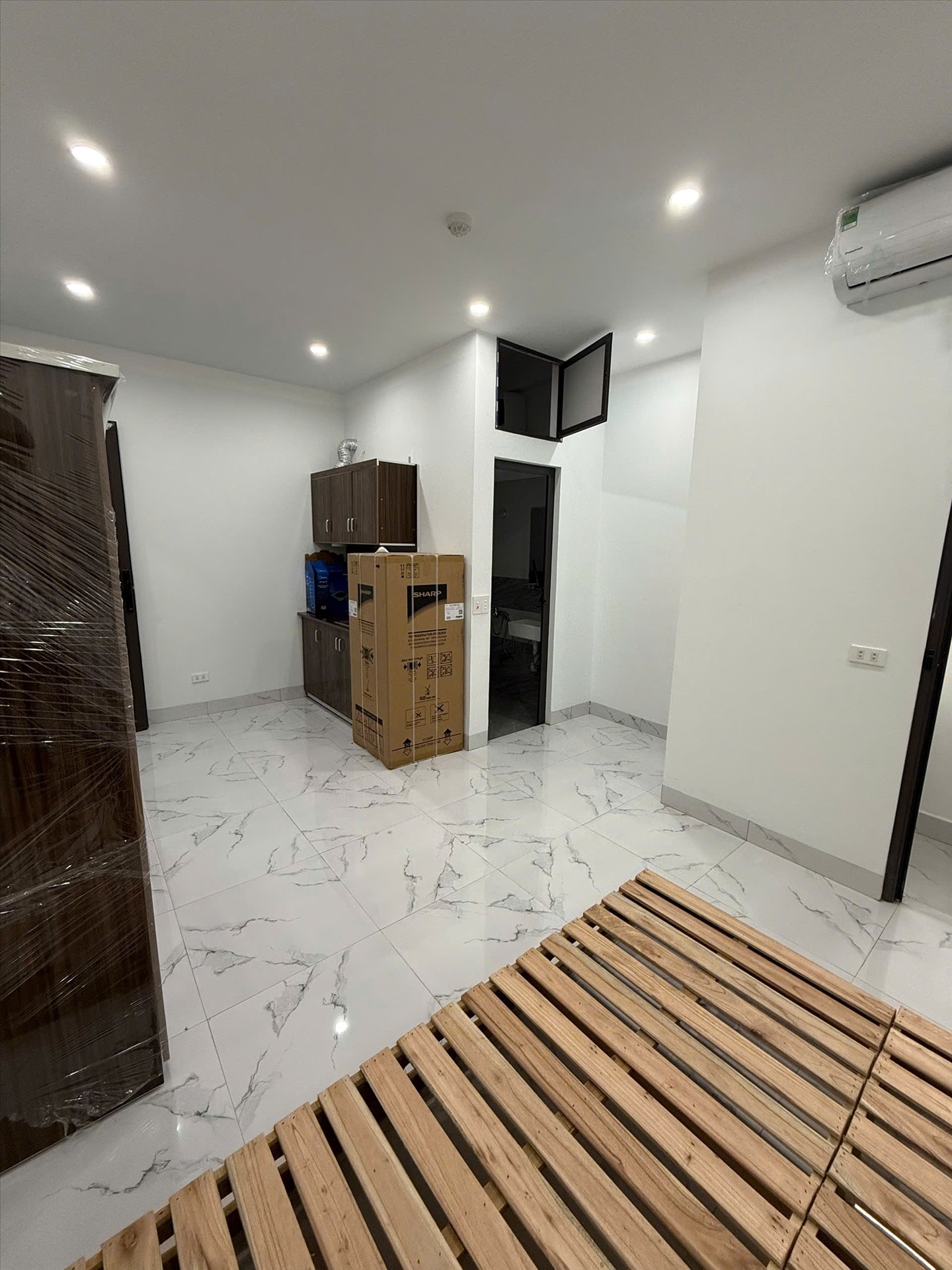 Phòng trọ Studio 25m2 tại Funhome Lĩnh Nam(2) - Hoàng Mai - Phòng khách