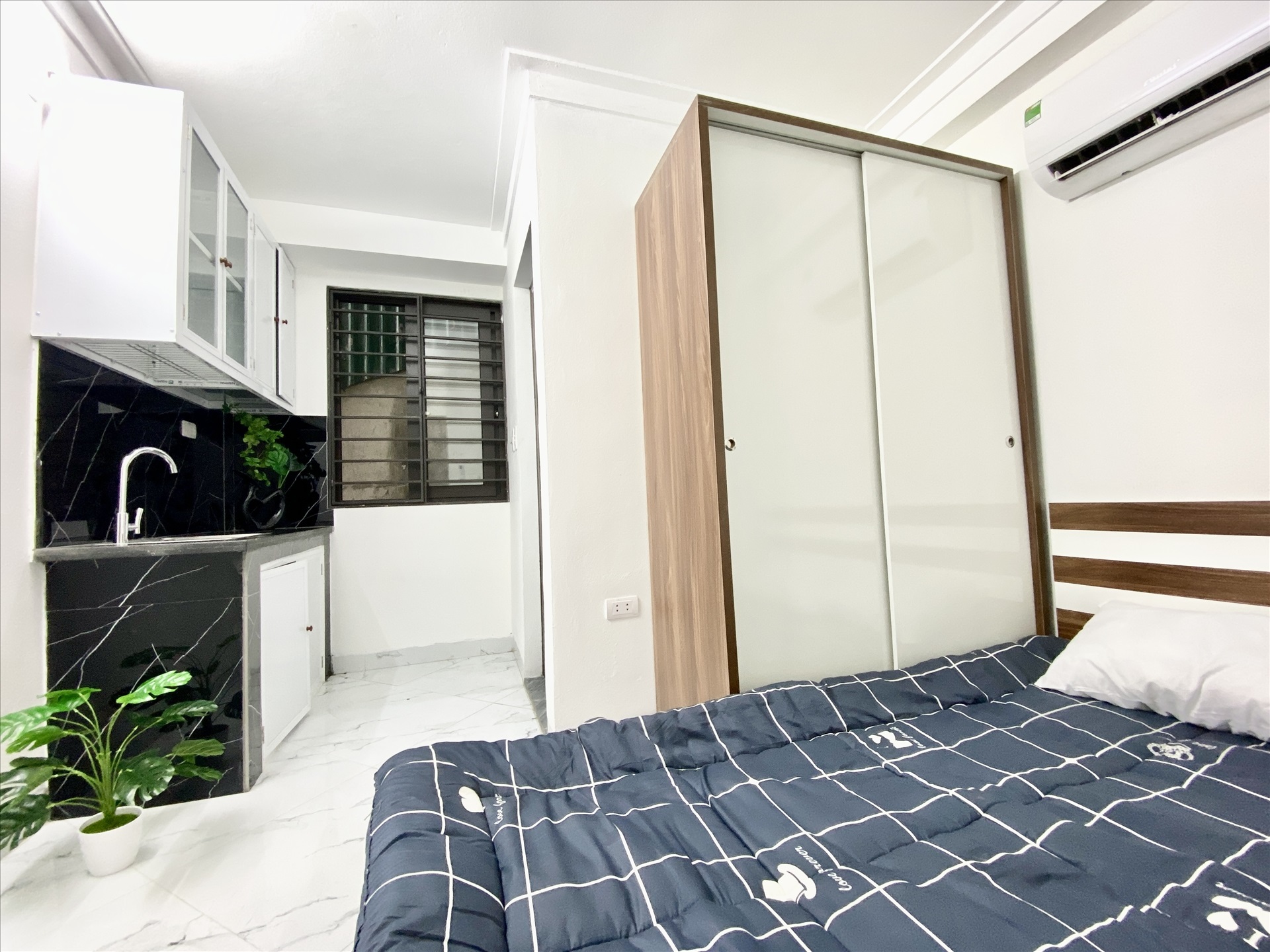 Phòng trọ Studio 25m2 tại Funhome B Lĩnh Nam - Hoàng Mai - Phòng ngủ