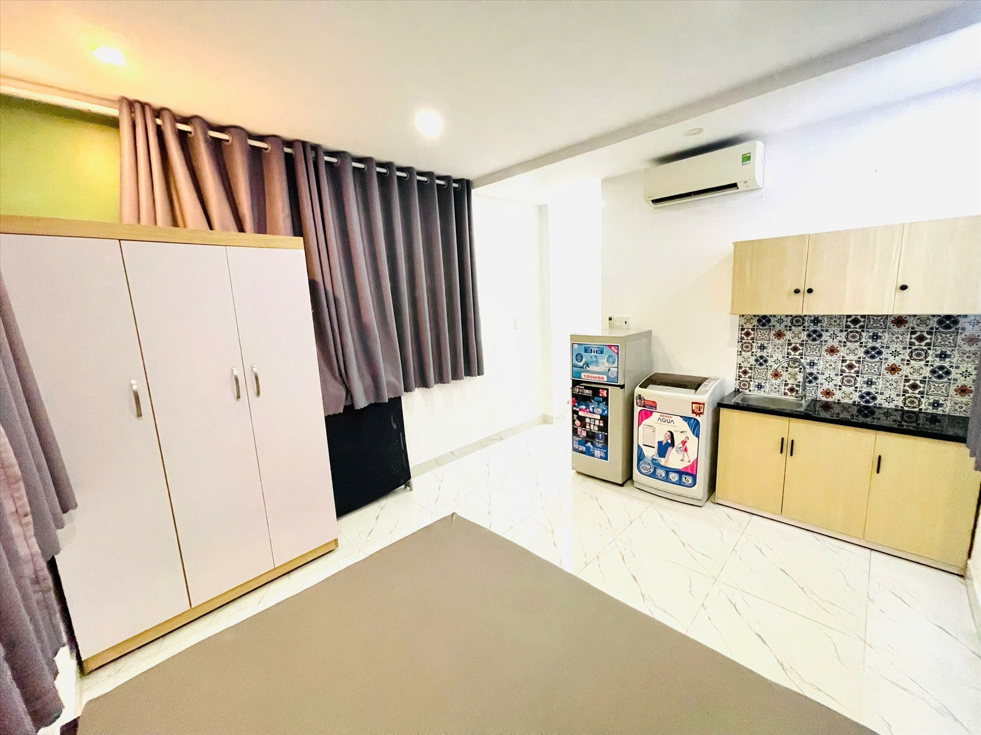 Phòng trọ NH Home Thành Thái - Quận 10 - Phòng (*)