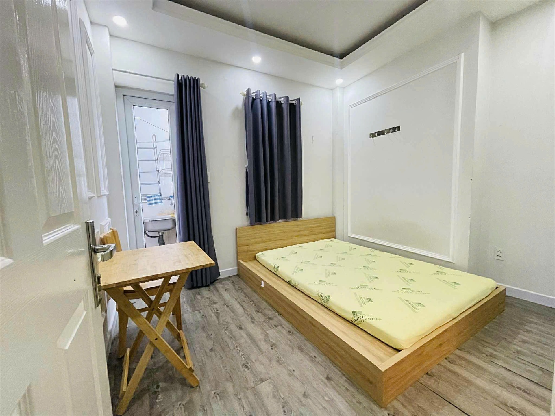Phòng trọ NH Home Thành Thái - Quận 10 - Phòng (*)