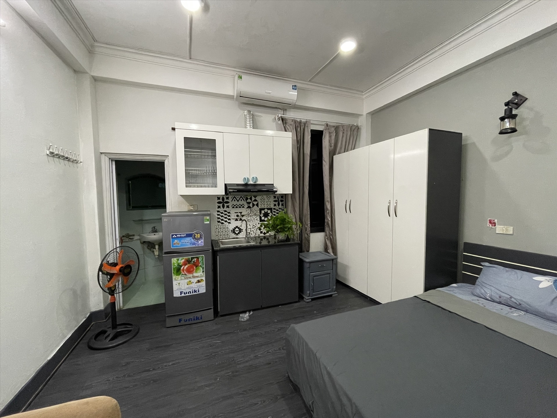 Phòng trọ Studio 25m2 tại Sunny Apartment Trần Duy Hưng - Cầu Giấy - Phòng ngủ
