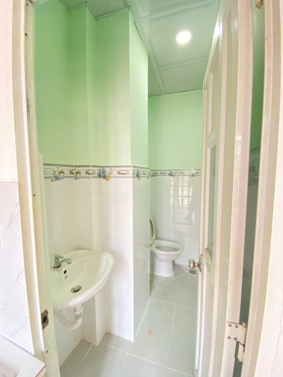 Phòng trọ Studio 30m2 tại AT House Yên Thế - Tân Bình - Phòng tắm