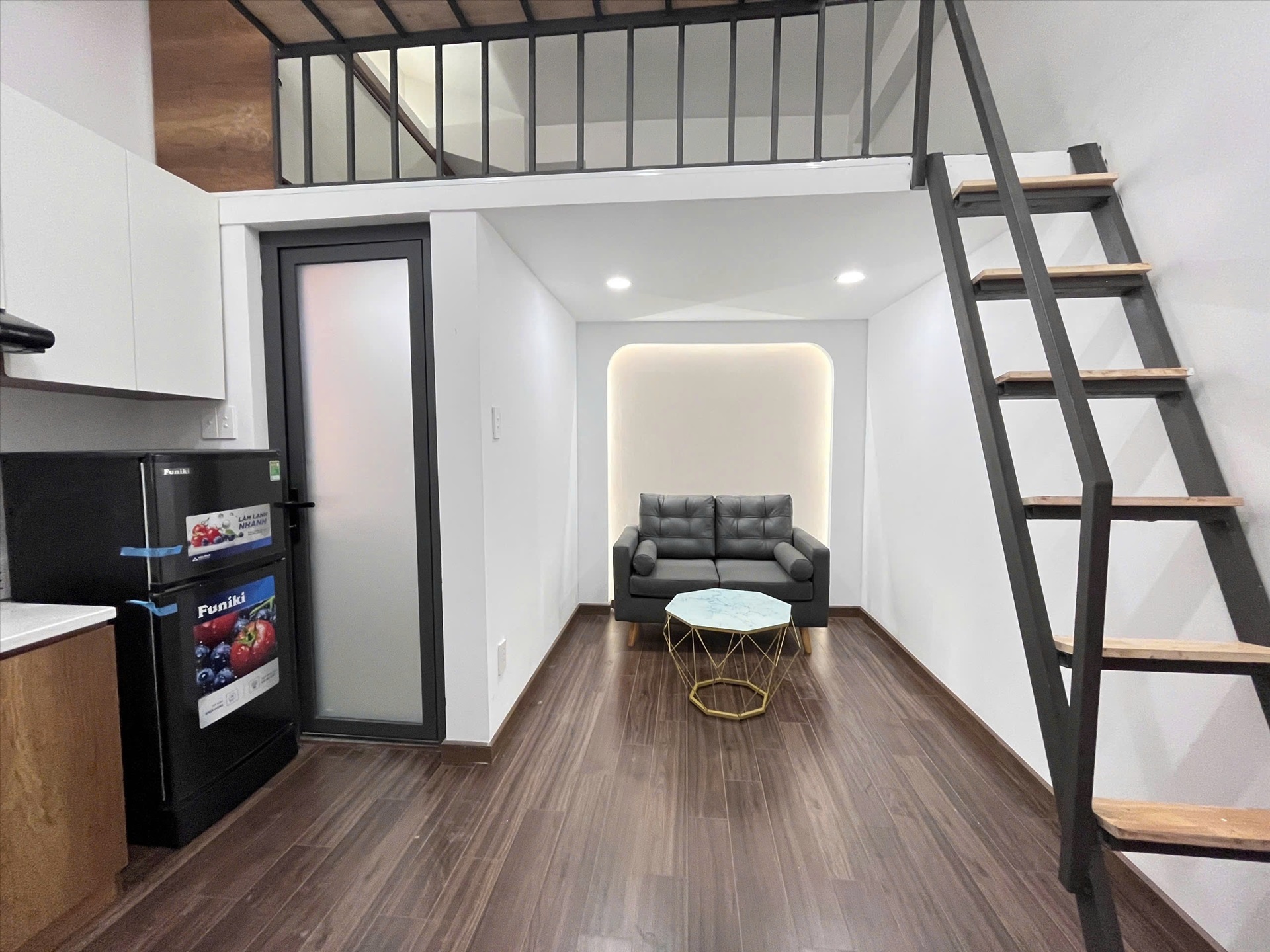 Phòng trọ Duplex 25m2 tại Redhomes Hiệp Nhất - Tân Bình - Phòng ngủ