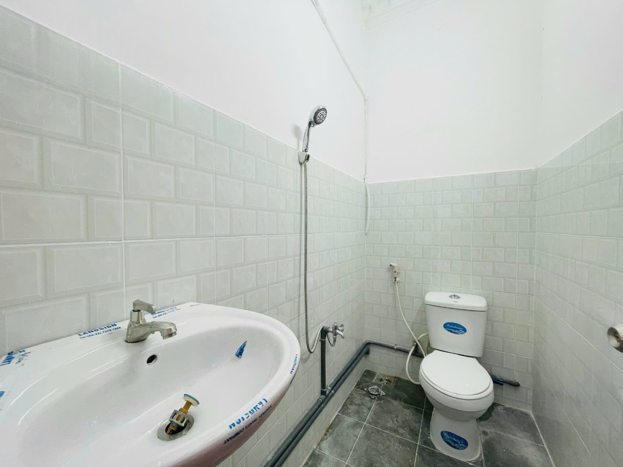 Phòng trọ 2 Phòng ngủ 50m2 tại DTS Home Cộng Hòa - Tân Bình - Phòng tắm
