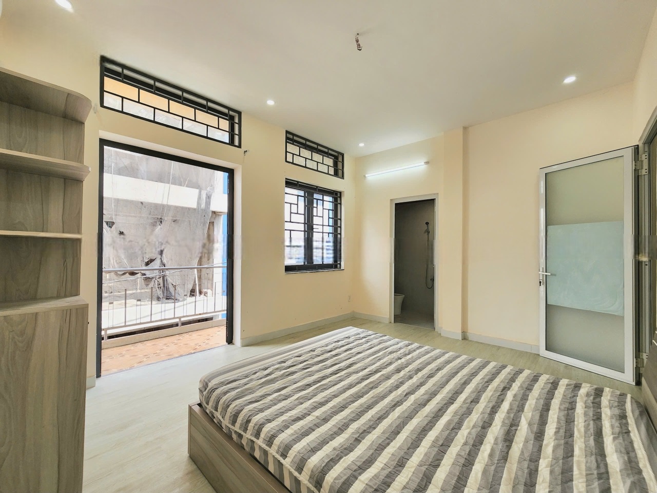 Phòng trọ Sunshine Apartment Tân Trang - Tân Bình - Phòng (*)
