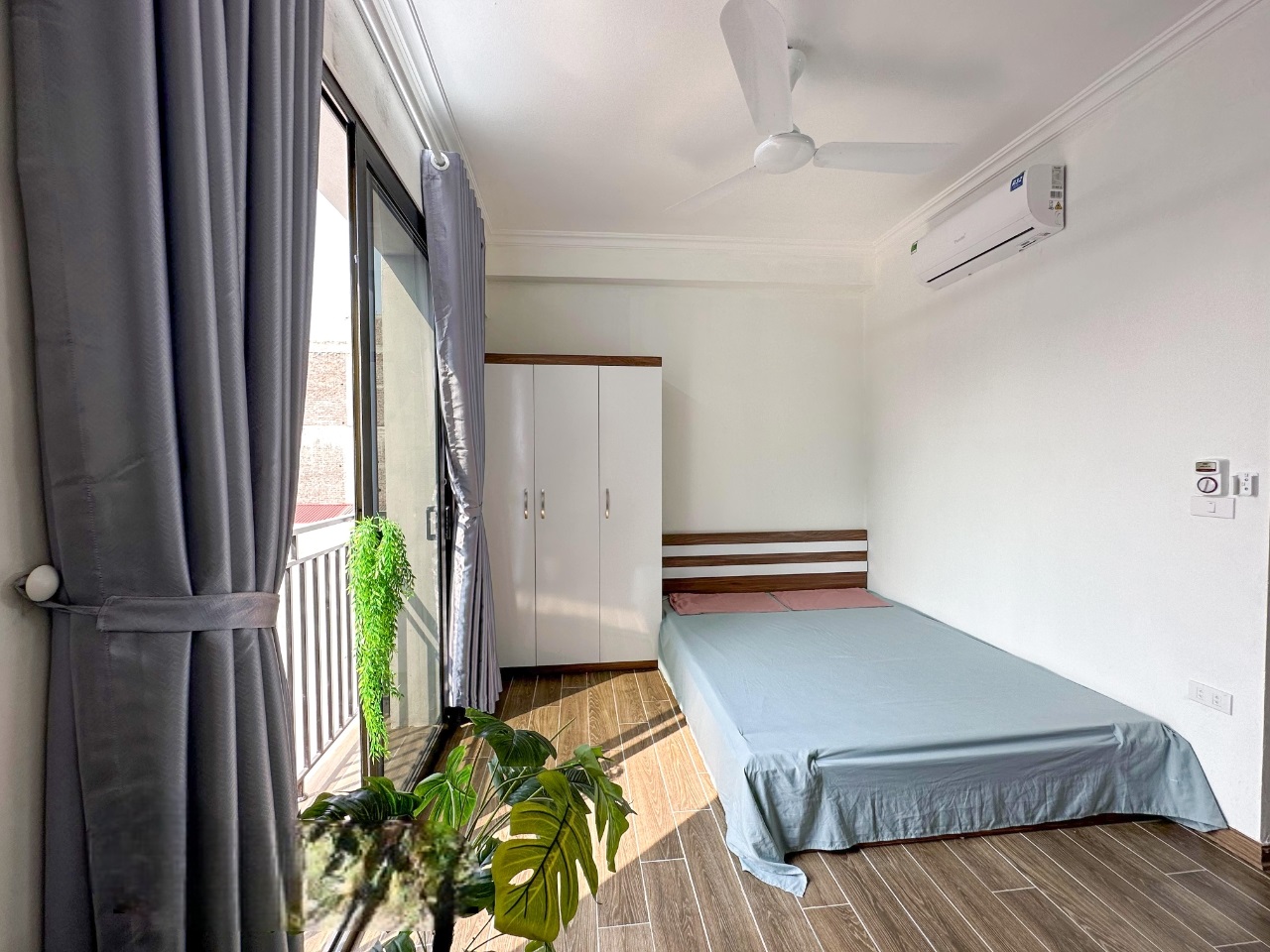 Phòng trọ Studio 28m2 tại RenHouse Hồ Tùng Mậu - Bắc Từ Liêm - Phòng ngủ