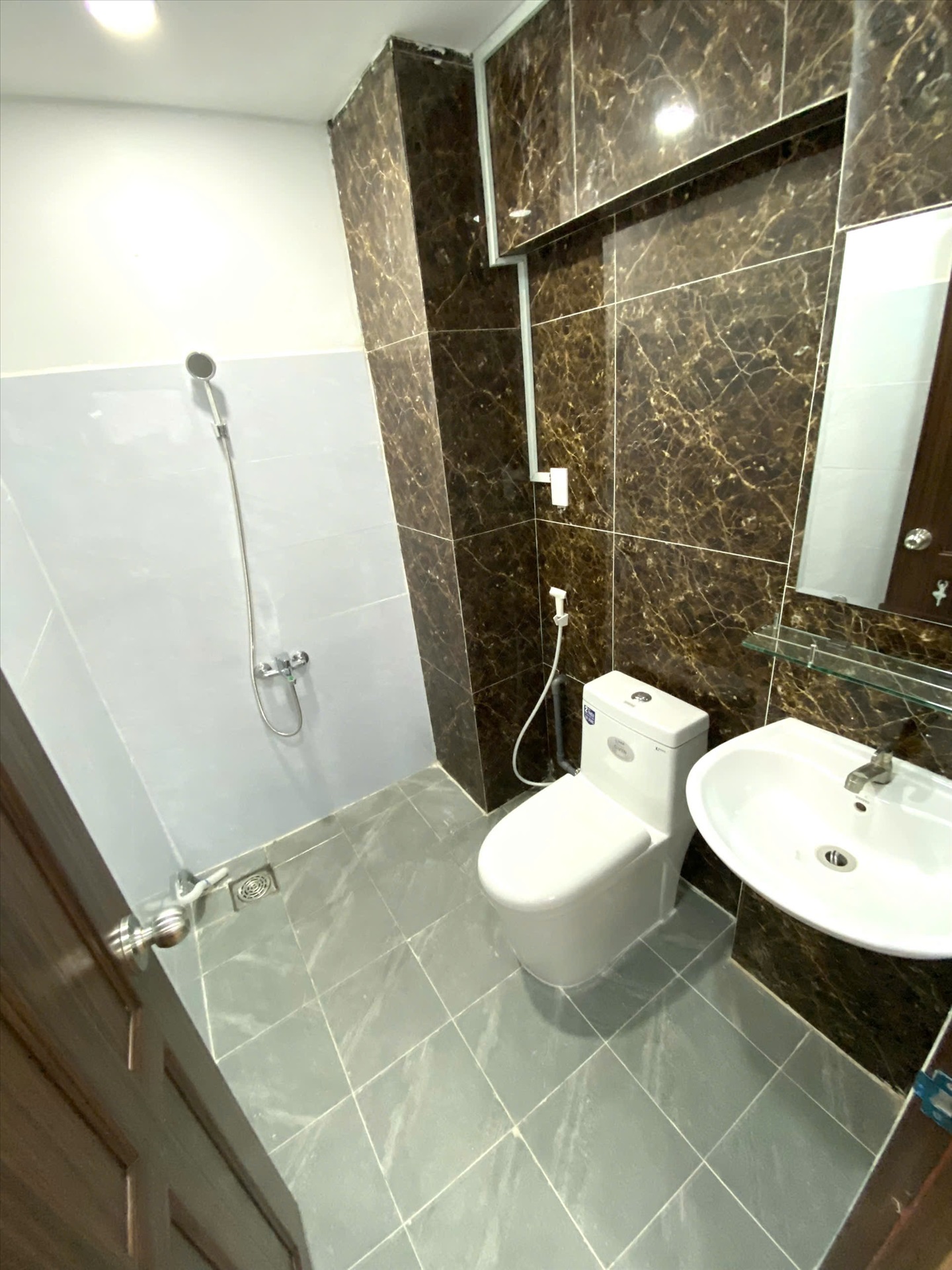 Phòng trọ 1 Phòng ngủ 35m2 tại PVT Apartment  Phan Đình Phùng - Phú Nhuận - Phòng tắm