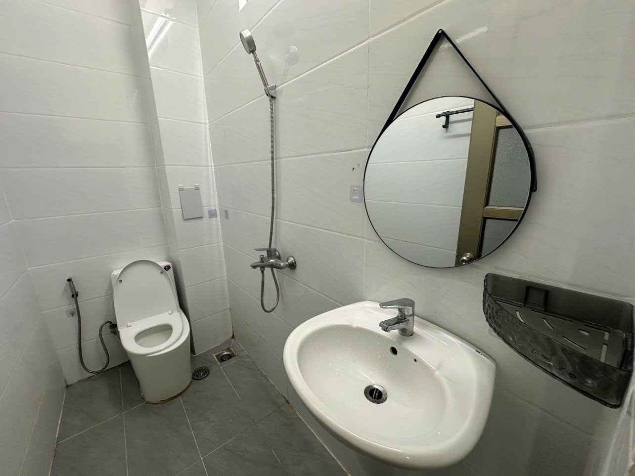 Phòng trọ 1 Phòng ngủ 35m2 tại NN Condo Lê Văn Sỹ - Quận 3 - Phòng tắm