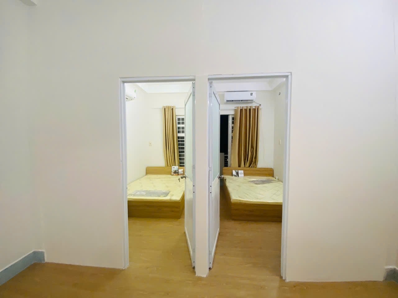 Phòng trọ VNhouse Trần Văn Đang - Quận 3 - Phòng (*)