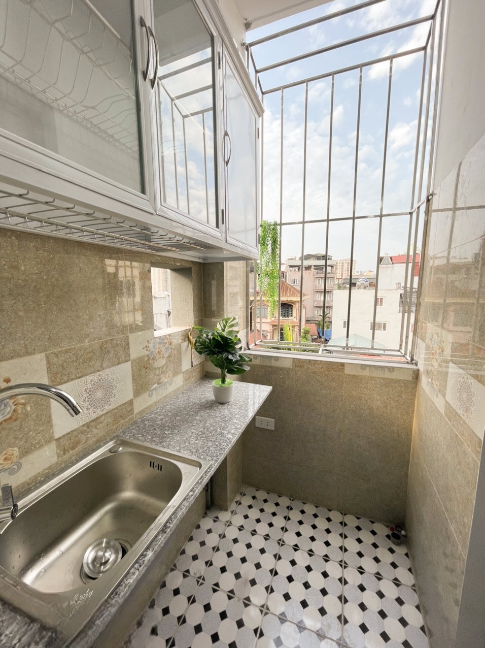 Phòng trọ Studio 30m2 tại RenHouse Trần Thái Tông - Cầu Giấy - Phòng bếp