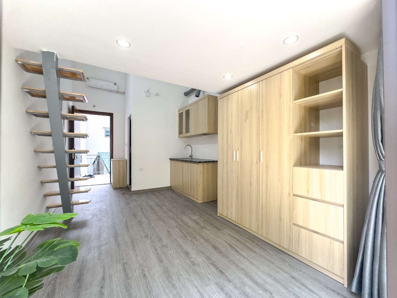 Phòng trọ Duplex 25m2 tại RenHouse Phú Xá - Tây Hồ - Phòng khách
