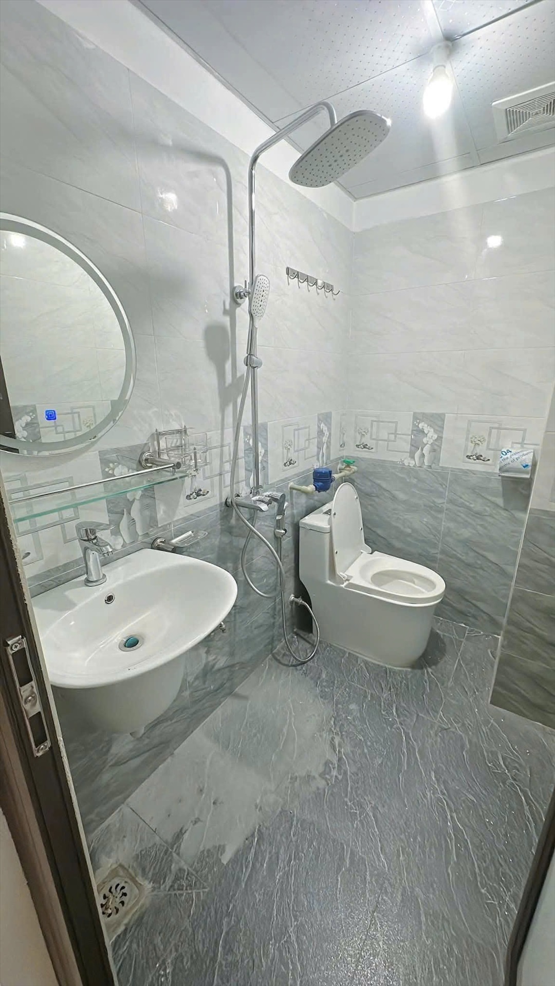 Phòng trọ Studio 25m2 tại QL Home Tăng Thiết Giáp - Bắc Từ Liêm - Phòng tắm