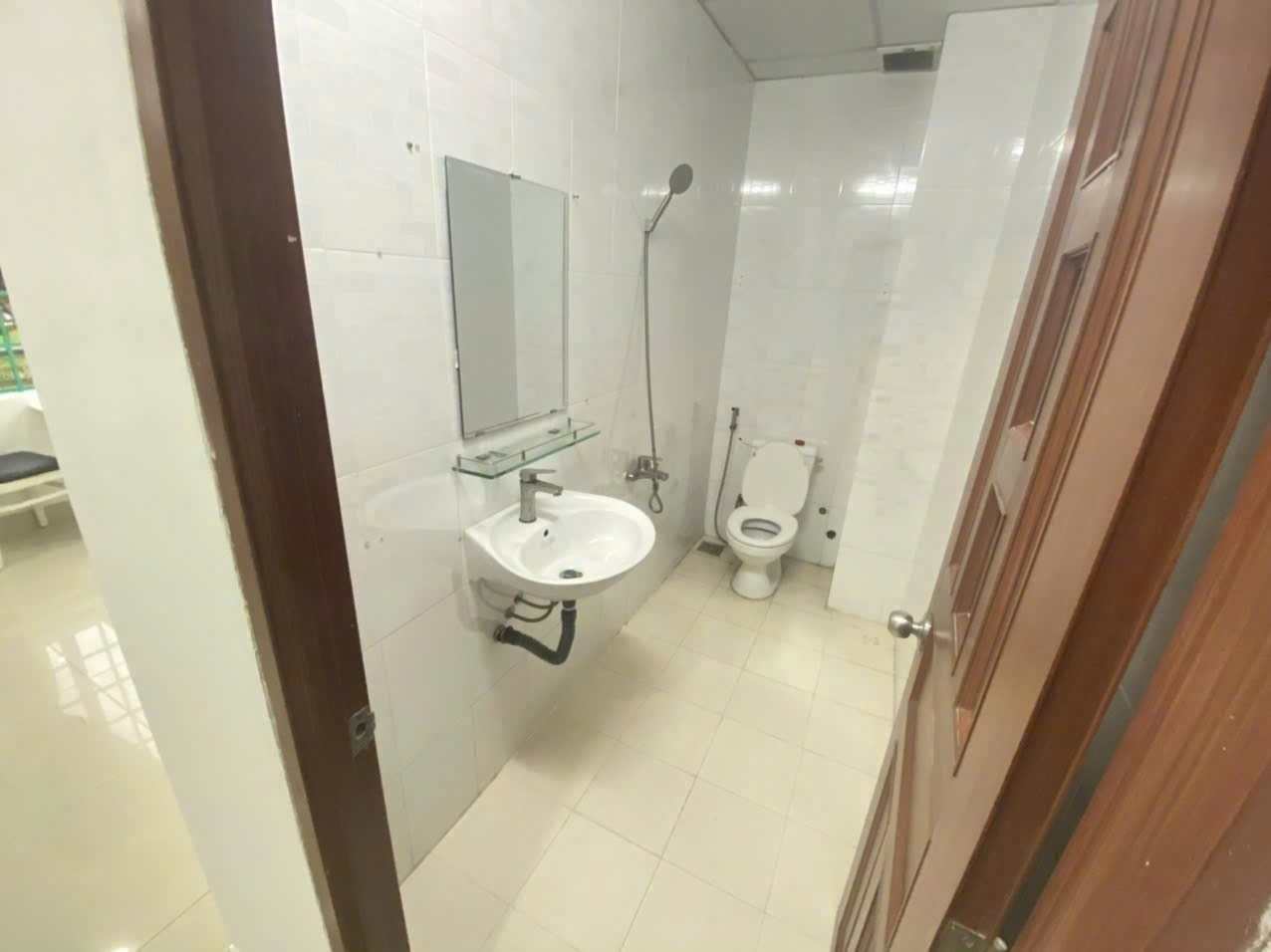 Phòng trọ Studio 25m2 tại QB Home Bạch Đằng - Tân Bình - Phòng tắm