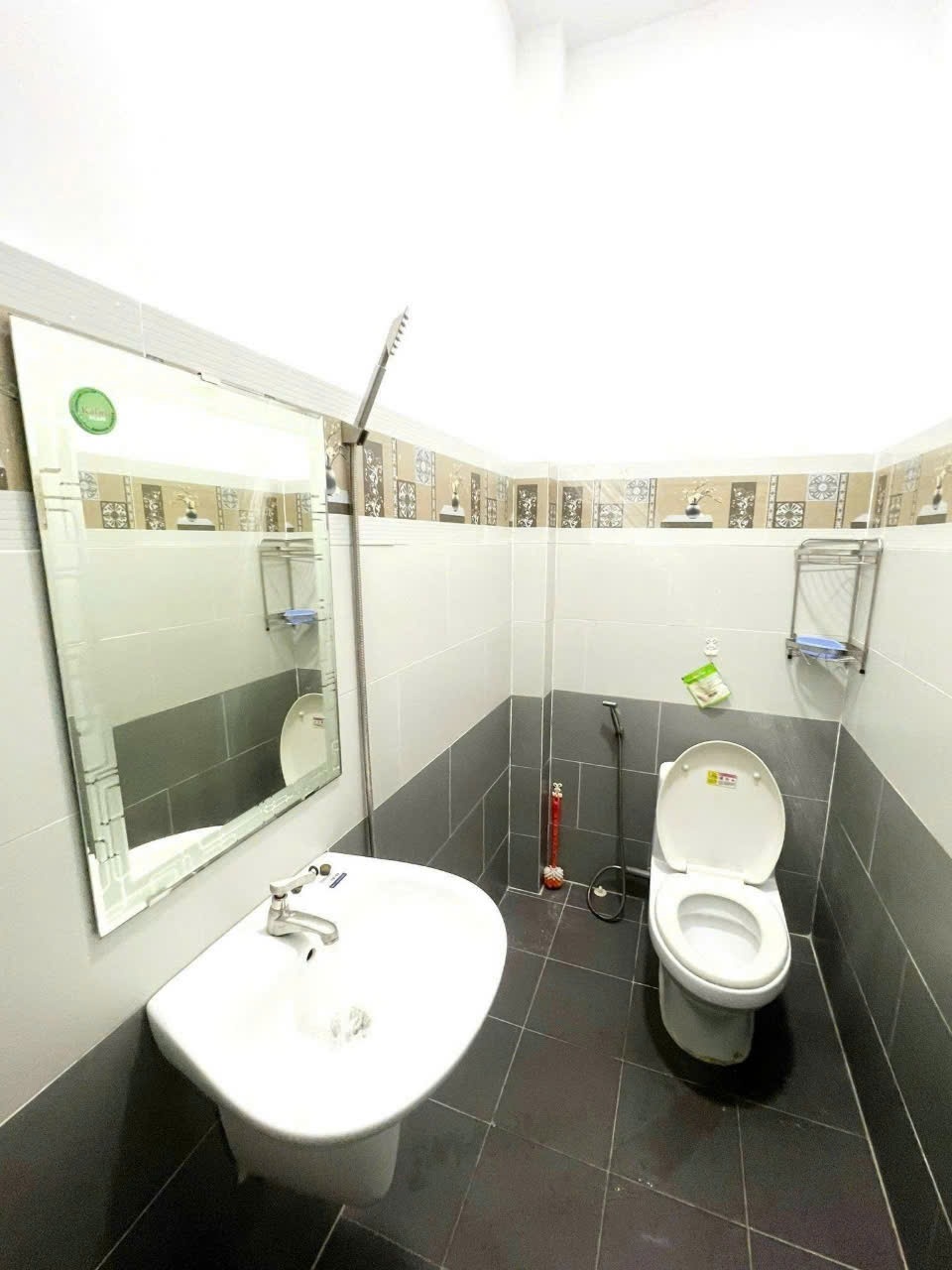 Phòng trọ Studio 25m2 tại CN Home Nguyễn Phúc Chu - Tân Bình - Phòng tắm