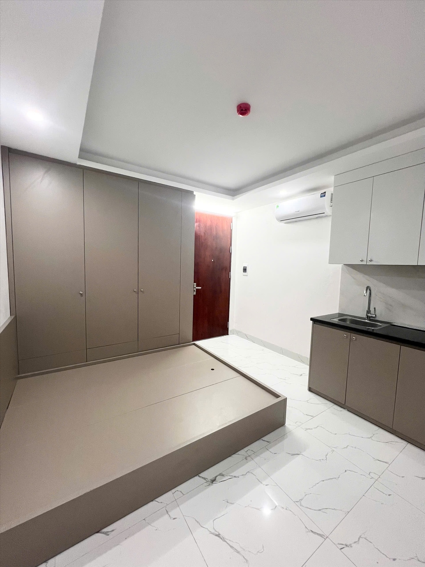Phòng trọ Studio 25m2 tại QM Housing Apartment Phú Đô - Nam Từ Liêm - Phòng ngủ
