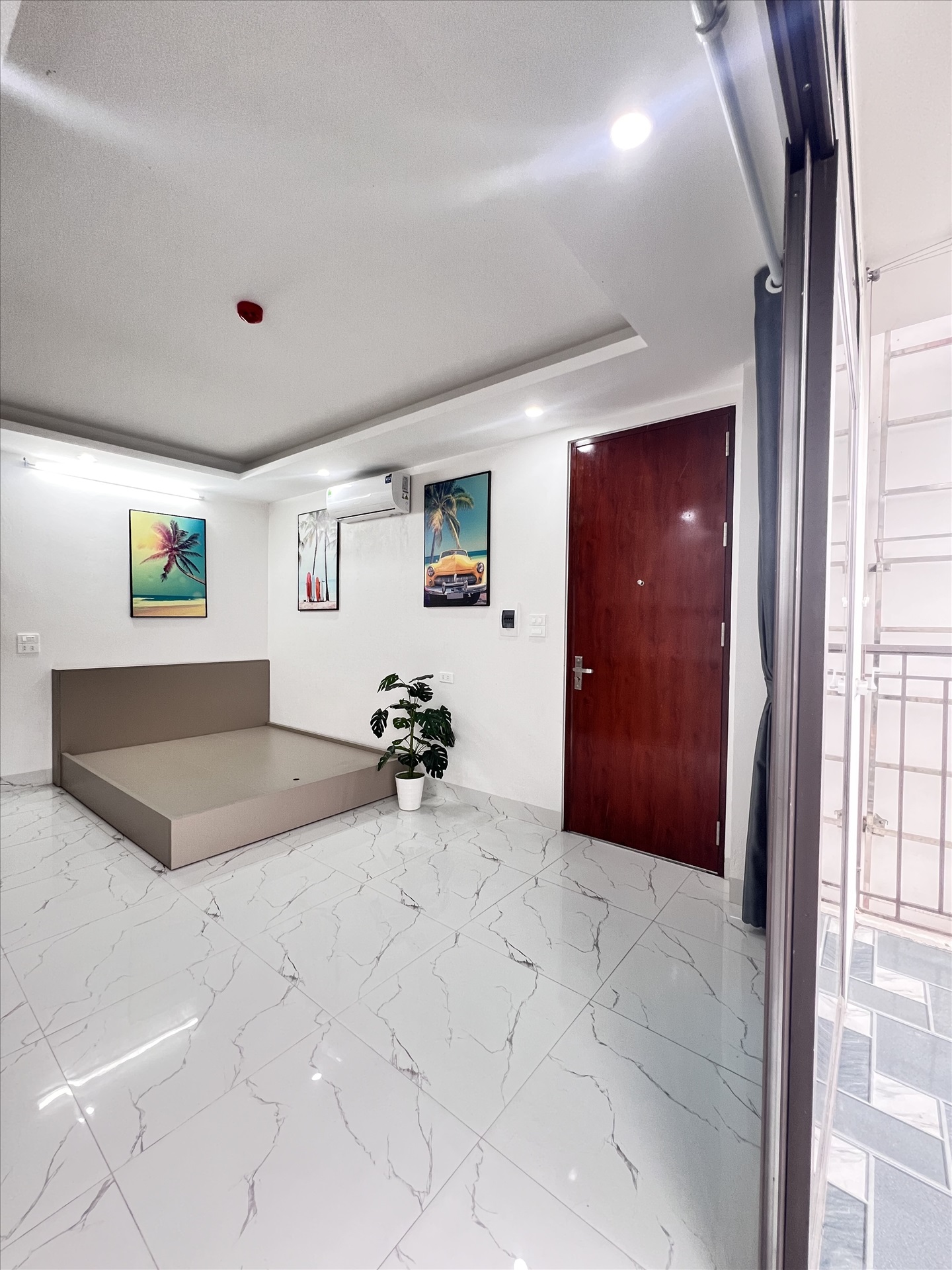 Phòng trọ Studio 28m2 tại QM Housing Apartment Phú Đô - Nam Từ Liêm - Phòng khách