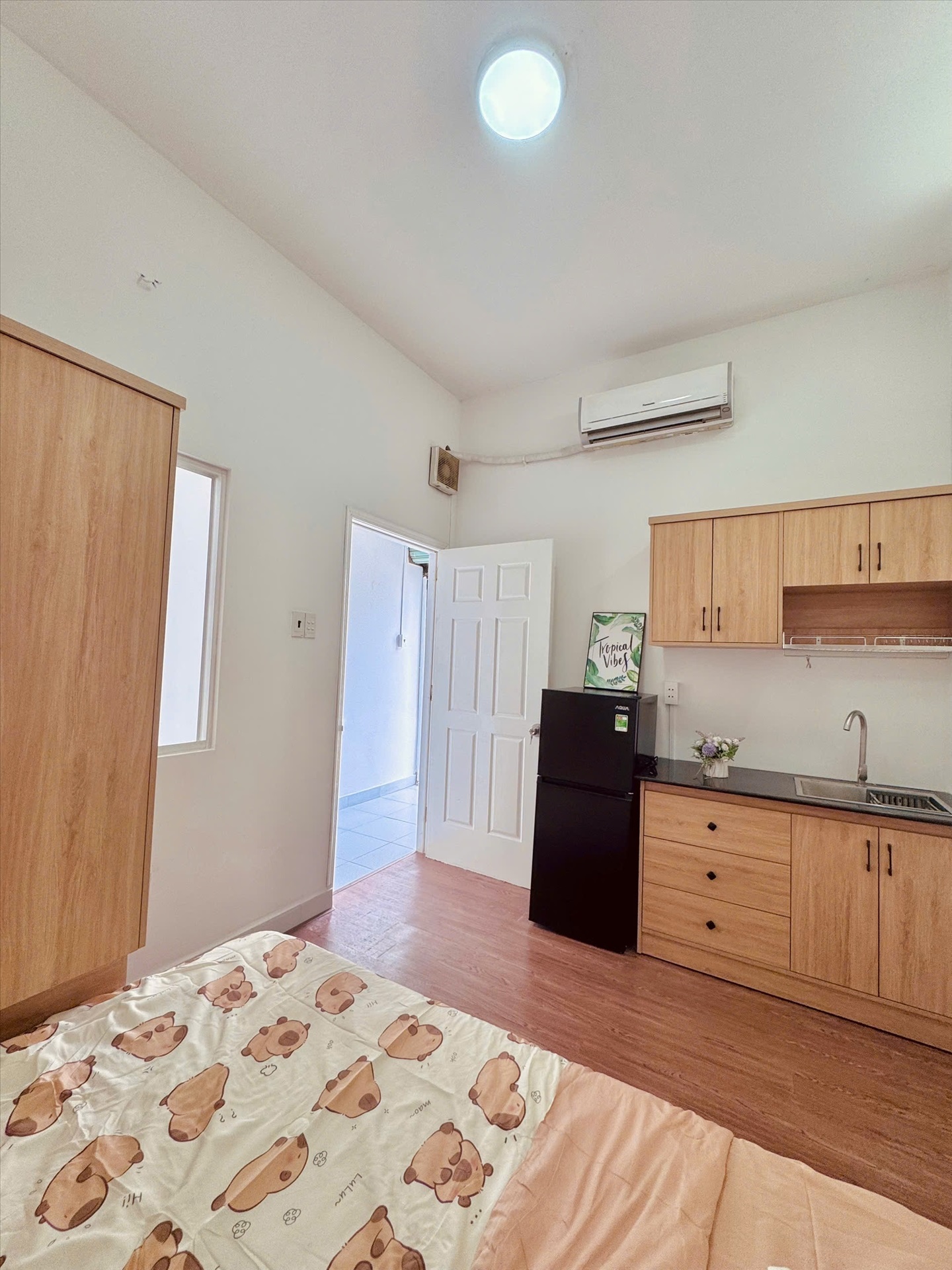 Phòng trọ Studio 25m2 tại AT House Hoàng Diệu - Phú Nhuận - Phòng khách