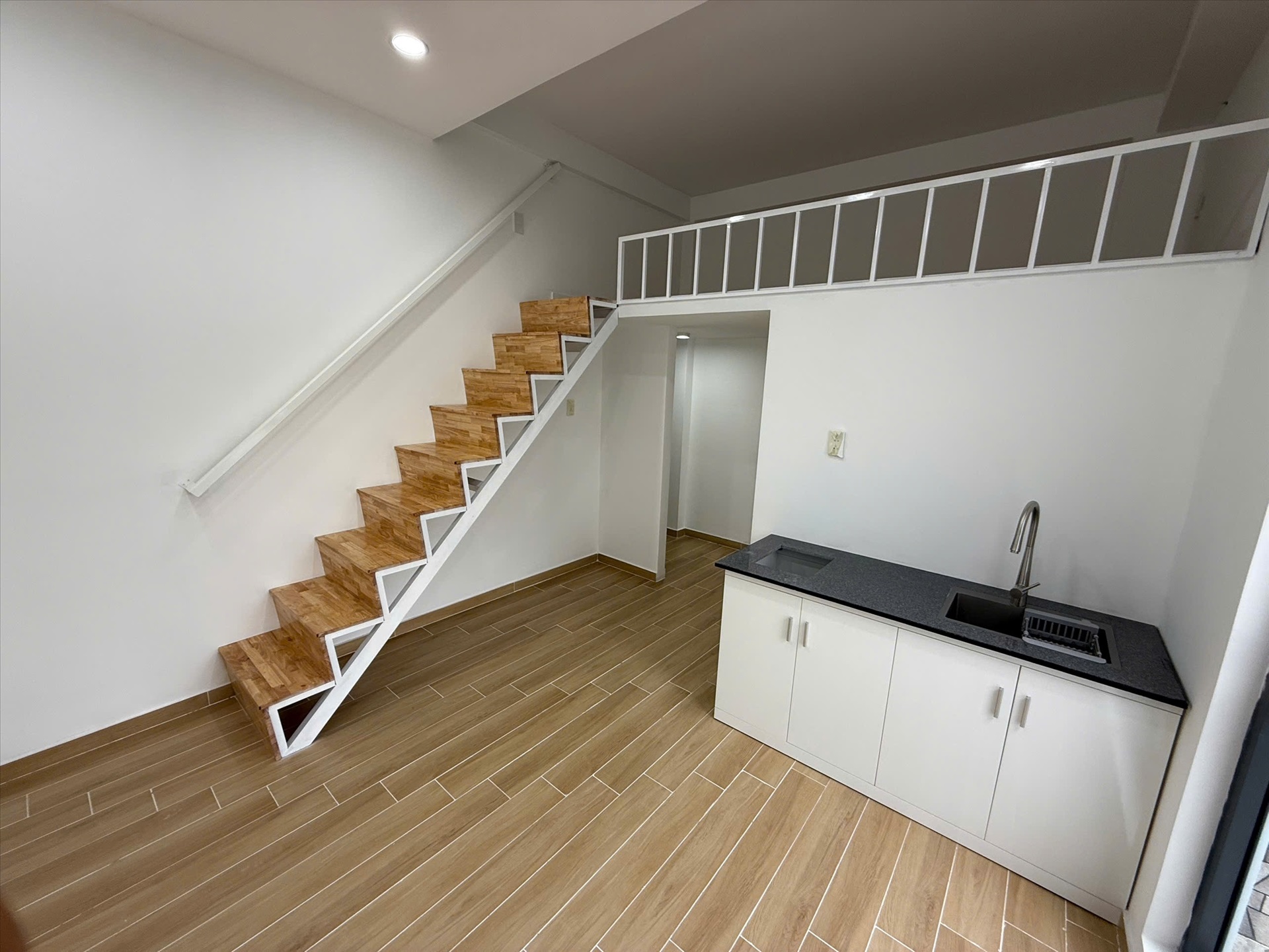 Phòng trọ Duplex 25m2 tại Suomi Home Hai Bà Trưng - Quận 1 - Phòng ngủ