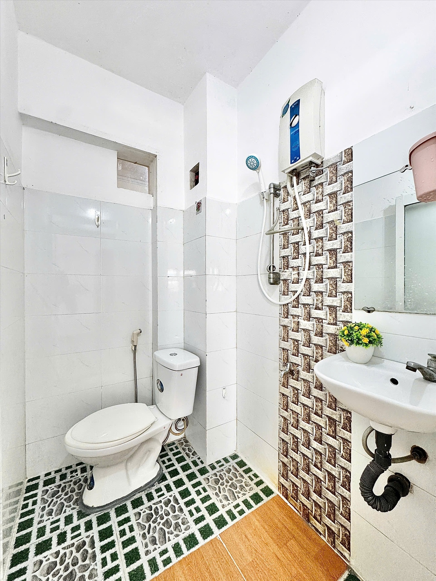 Phòng trọ Studio 25m2 tại Lacasa Home Nguyễn Kiệm - Phú Nhuận - Phòng tắm