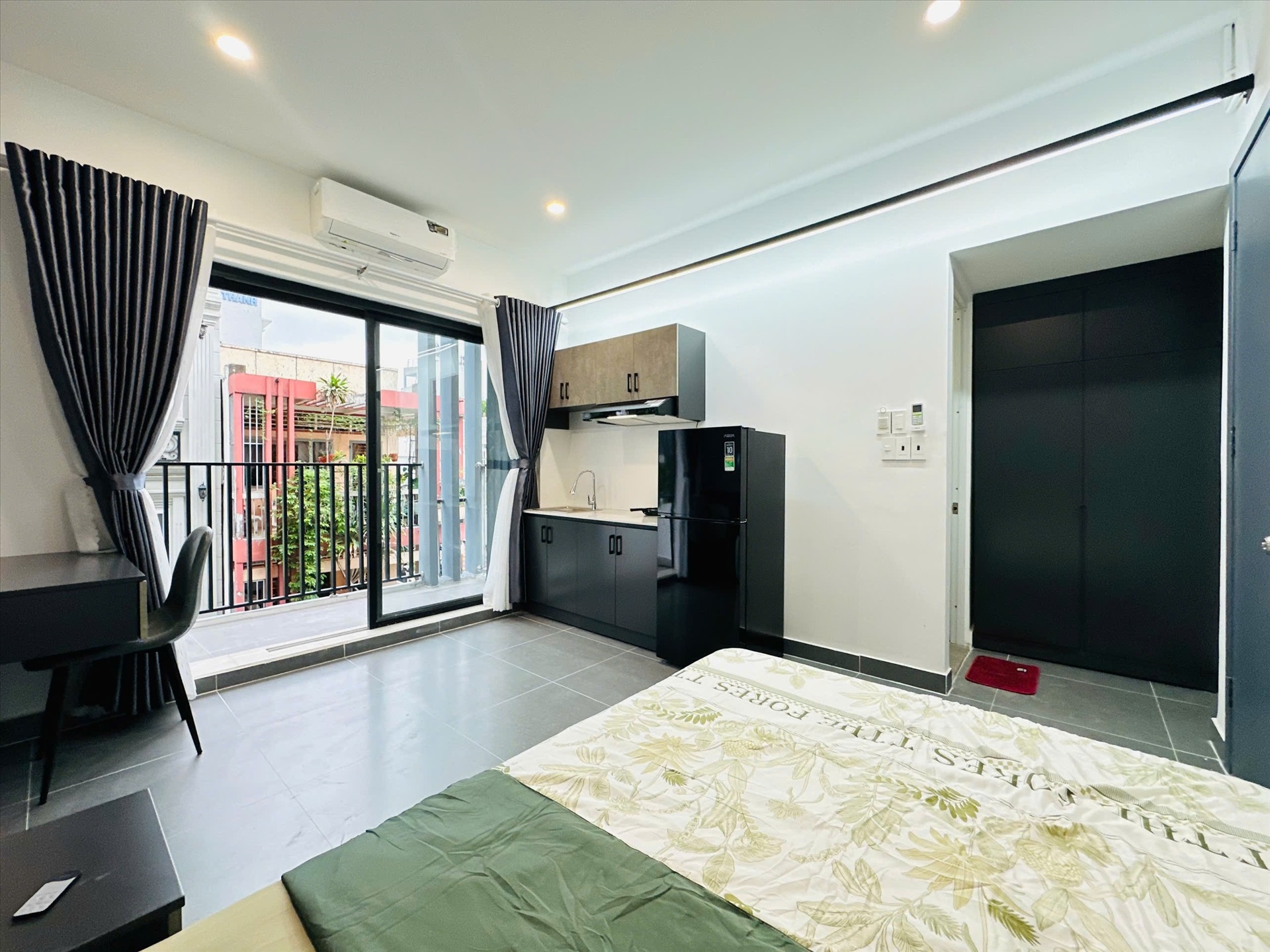Phòng trọ AP House Núi Thành - Tân Bình - Phòng (*)