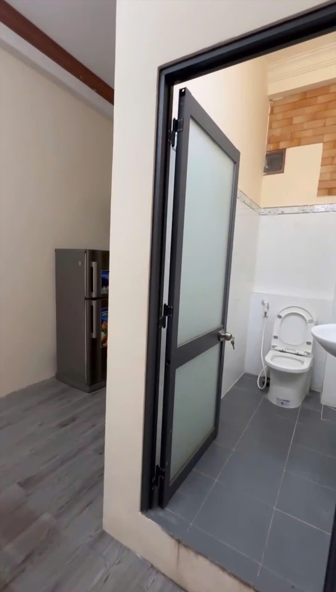 Phòng trọ 1 Phòng ngủ 28m2 tại MT Home Đường số 1 - Tân Bình - Phòng tắm