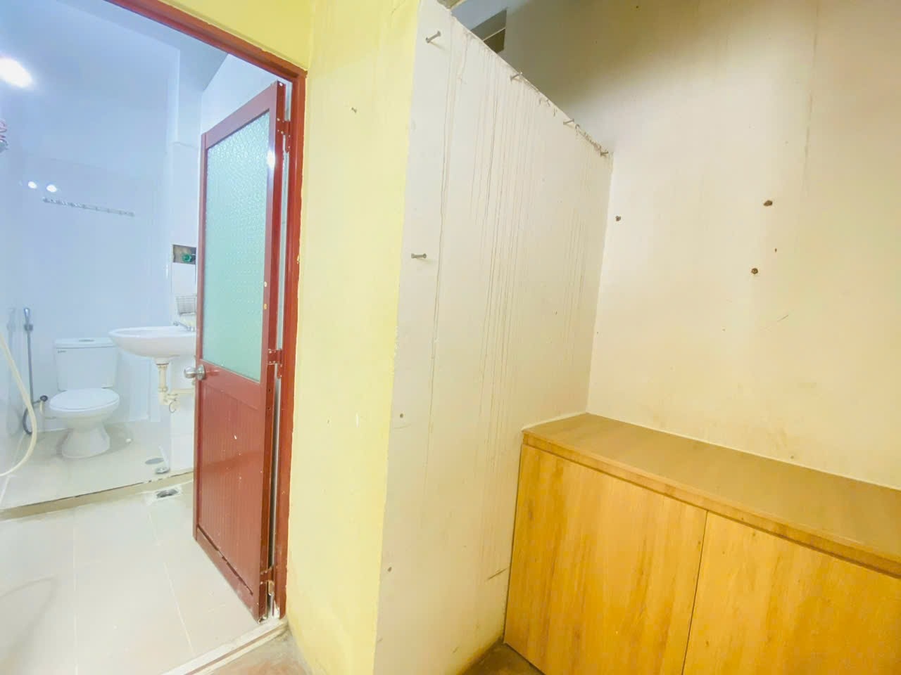 Phòng trọ Studio 25m2 tại Cozy Home Hà Huy Giáp - Quận 12 - Phòng tắm