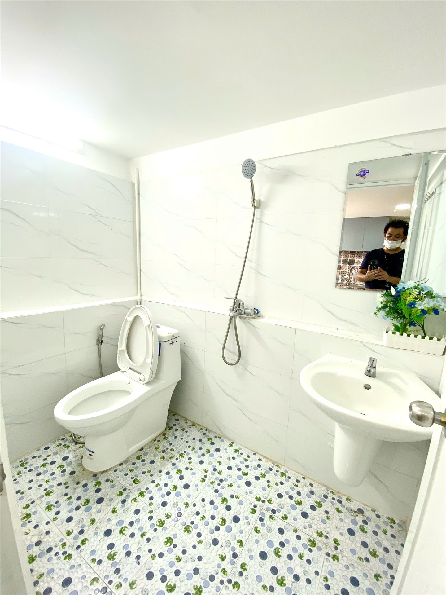 Phòng trọ 2 Phòng ngủ 60m2 tại NL Home Lạc Long Quân - Tân Bình - Phòng tắm