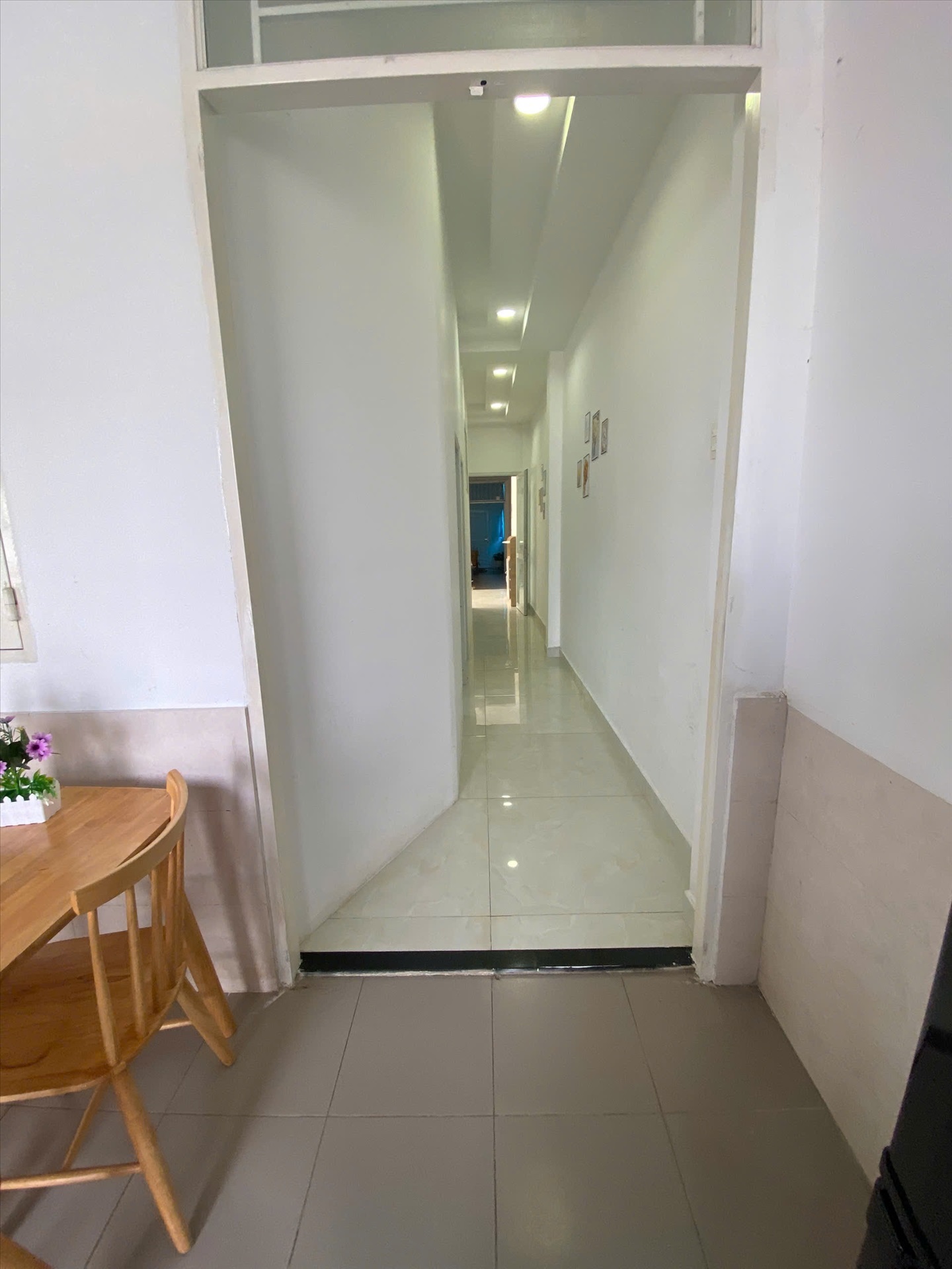 Phòng trọ 3 Phòng ngủ 70m2 tại NL Home Lạc Long Quân - Tân Bình - Phòng khách