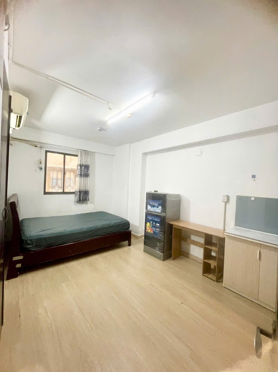 Phòng trọ Studio 25m2 tại AT Home Hoàng Văn Thụ - Tân Bình - Phòng khách