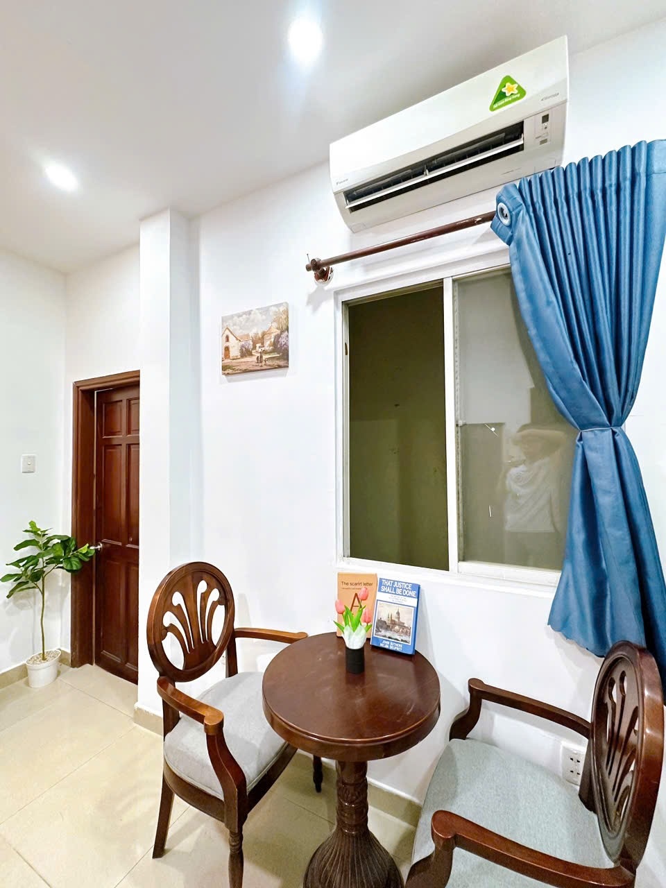 Phòng trọ Studio 25m2 tại Central House Thành Thái - Quận 10 - Phòng khách
