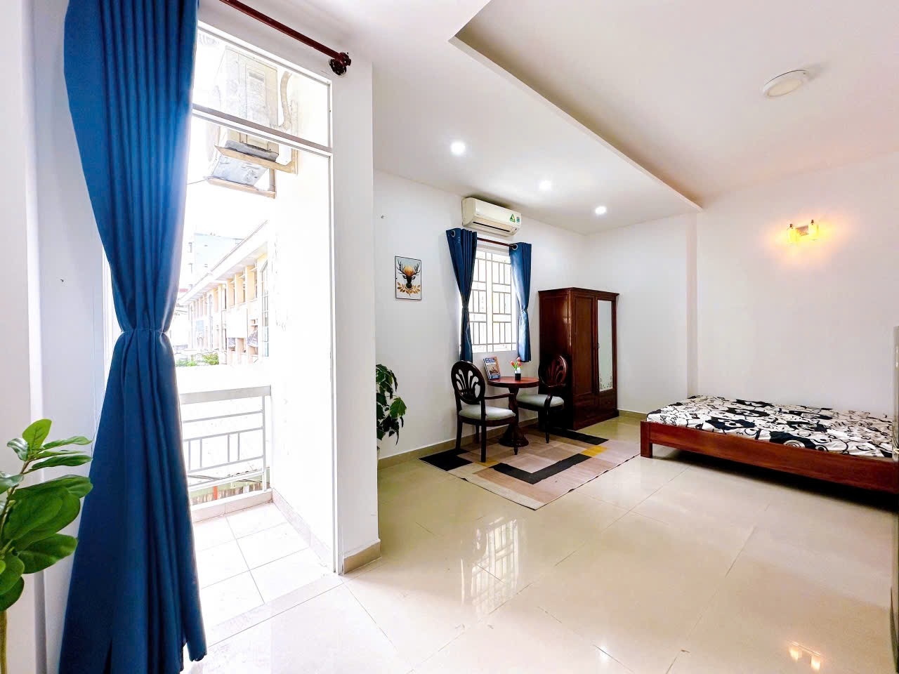Phòng trọ Studio 30m2 tại Central House Thành Thái - Quận 10 - Phòng khách