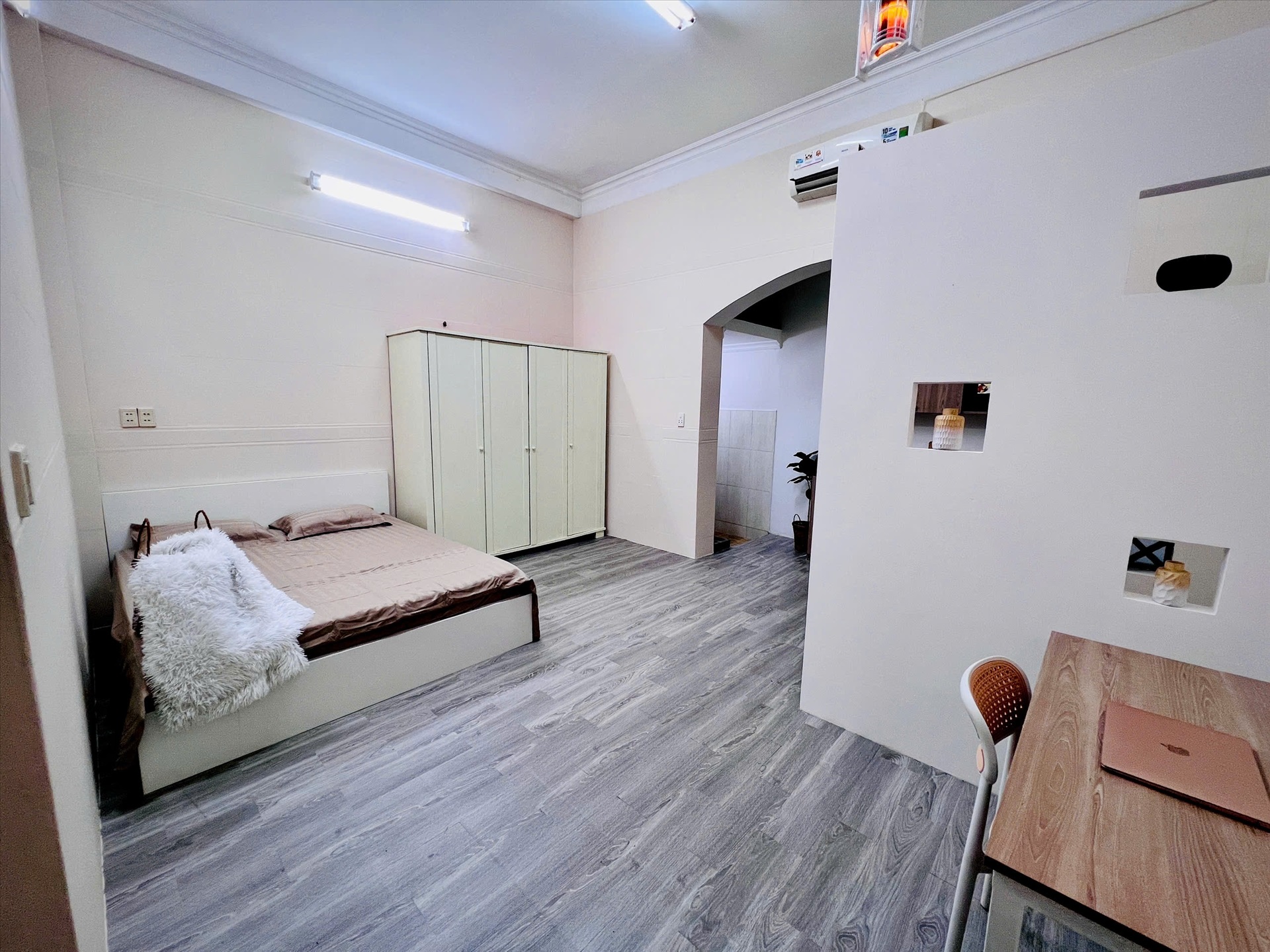 Phòng trọ James House Nguyễn Kiếm - Phú Nhuận - Phòng (*)