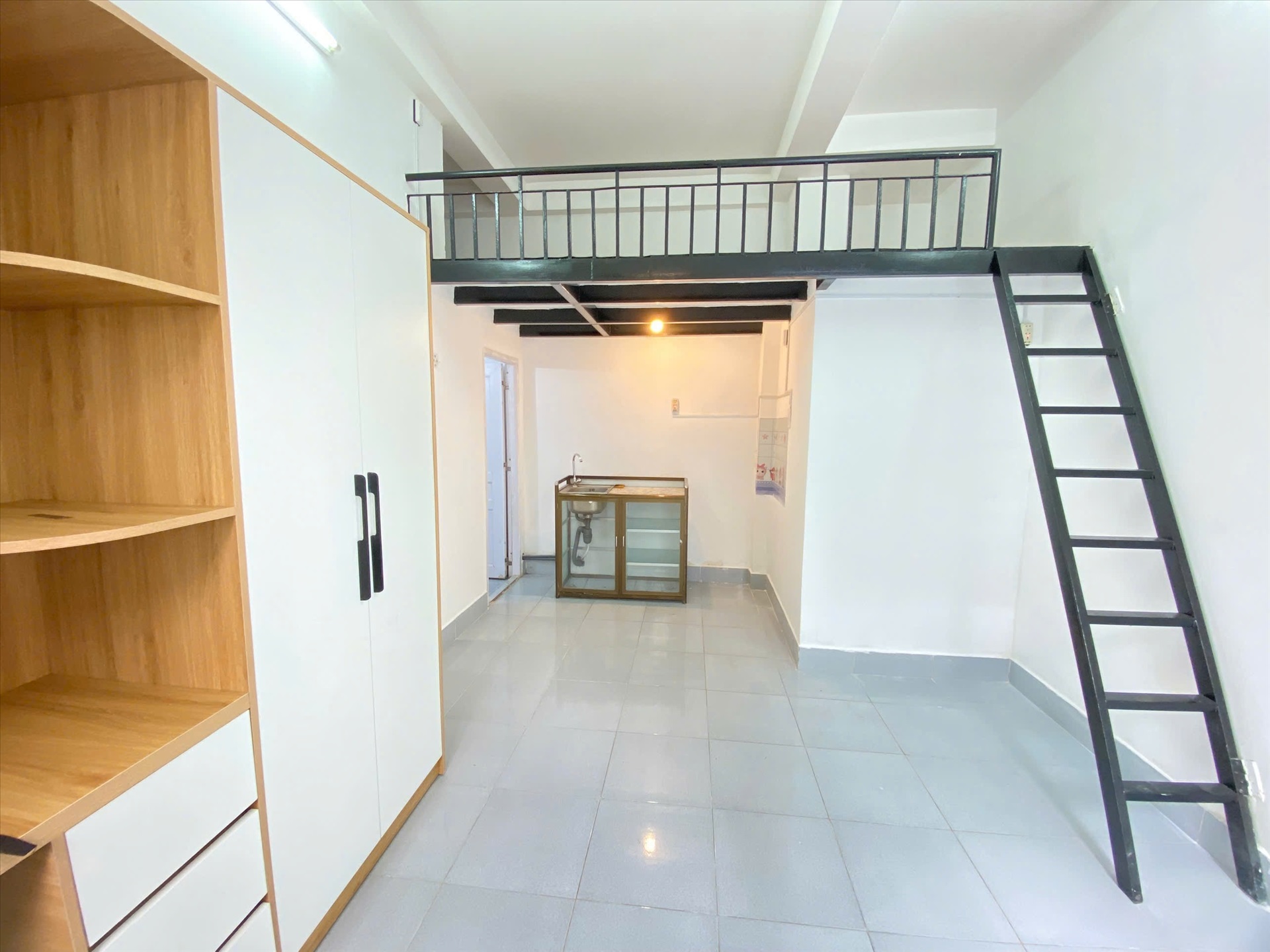 Phòng trọ Duplex 18m2 tại Rich Home Cộng Hòa - Tân Bình - Phòng khách
