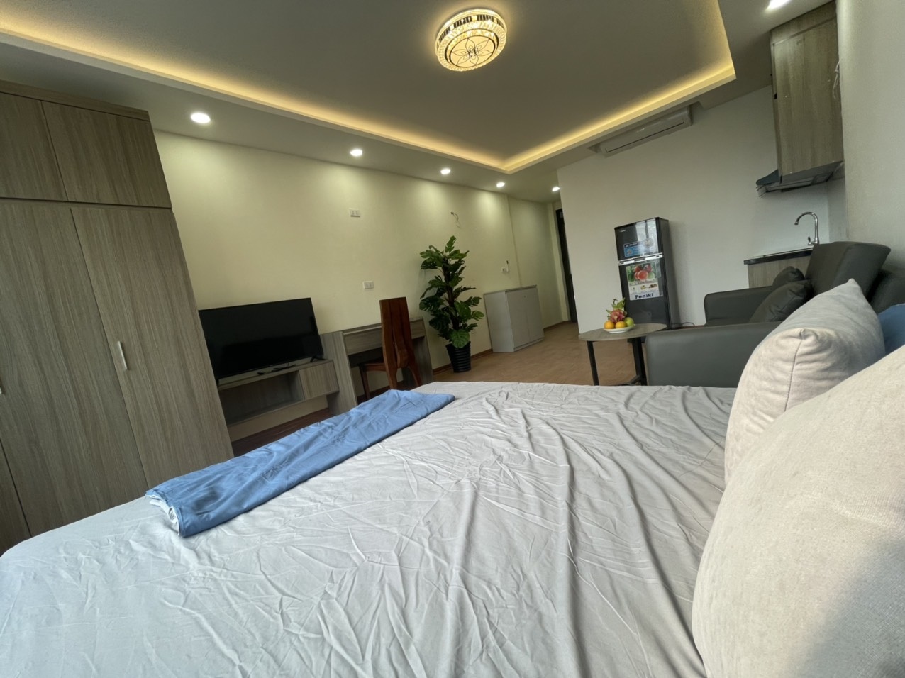 Phòng trọ Studio 40m2 tại Sunny Apartment Nguyễn Khang - Cầu Giấy - Phòng ngủ