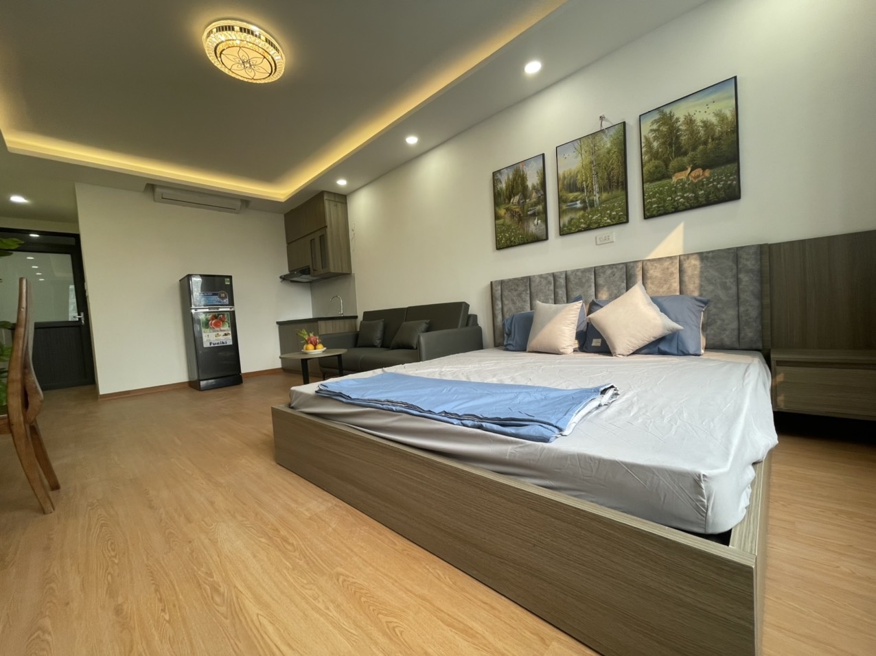 Phòng trọ Studio 40m2 tại Sunny Apartment Nguyễn Khang - Cầu Giấy - Phòng ngủ