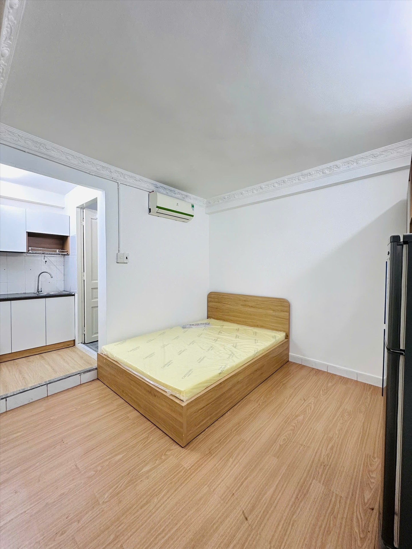 Phòng trọ Rich Home Trần Quốc Hoàn - Tân Bình - Phòng (*)