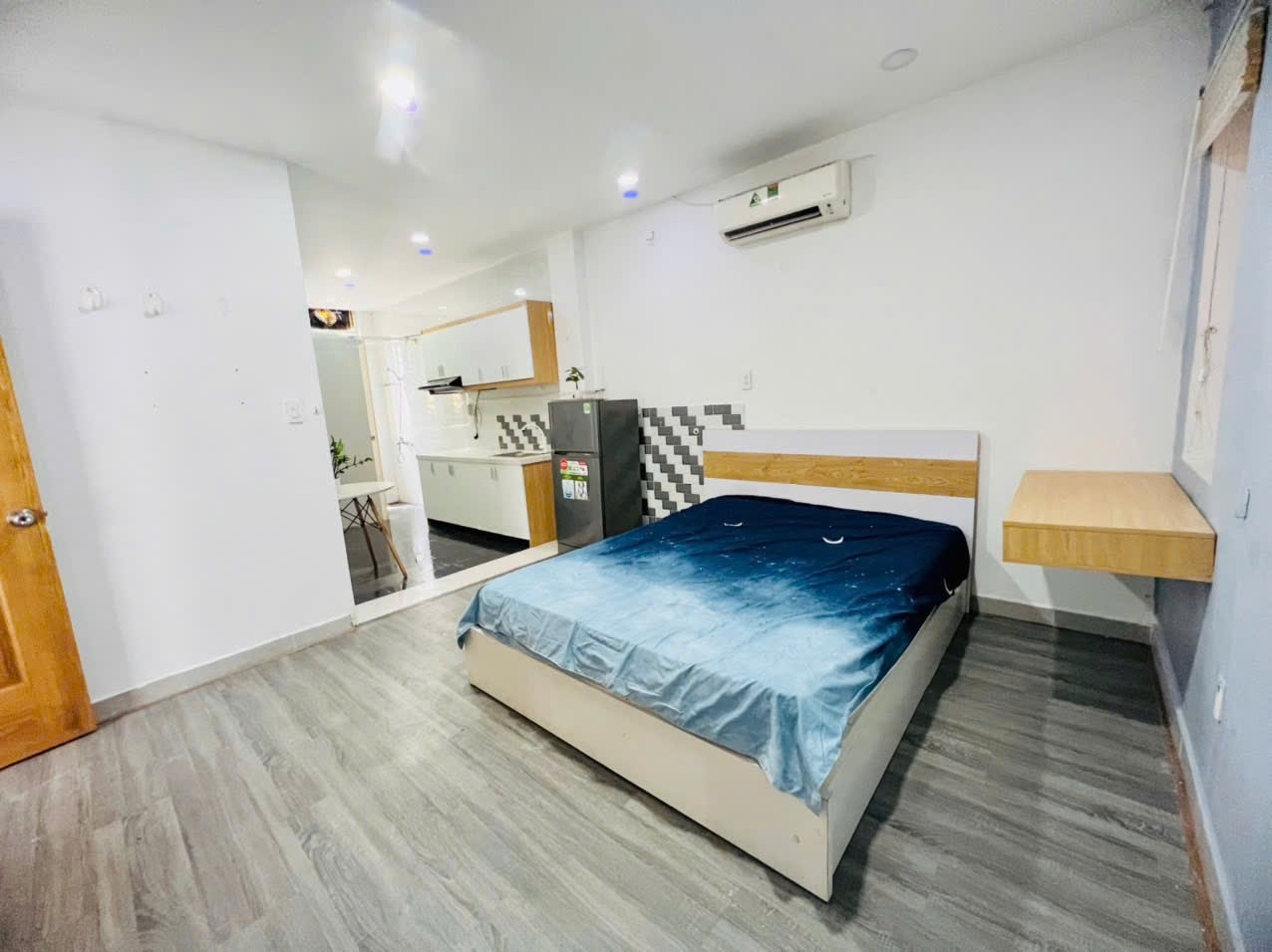 Phòng trọ HI Home Út Tịch - Tân Bình - Phòng (*)