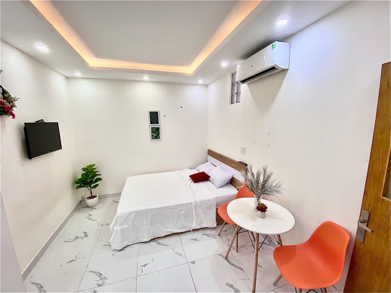 Phòng trọ Hi Home Giải Phóng - Tân Bình - Phòng (*)