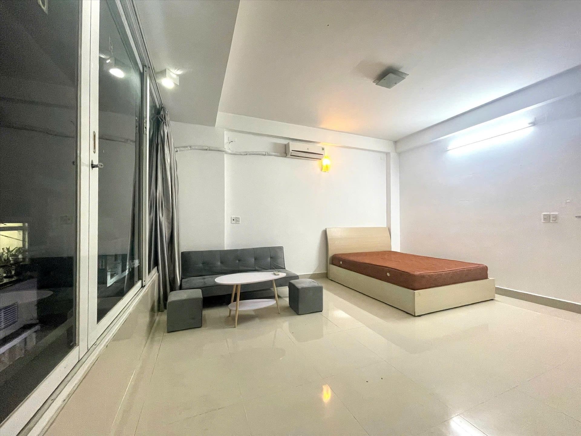 Phòng trọ VT Condo Lê Văn Sỹ - Tân Bình - Phòng (*)