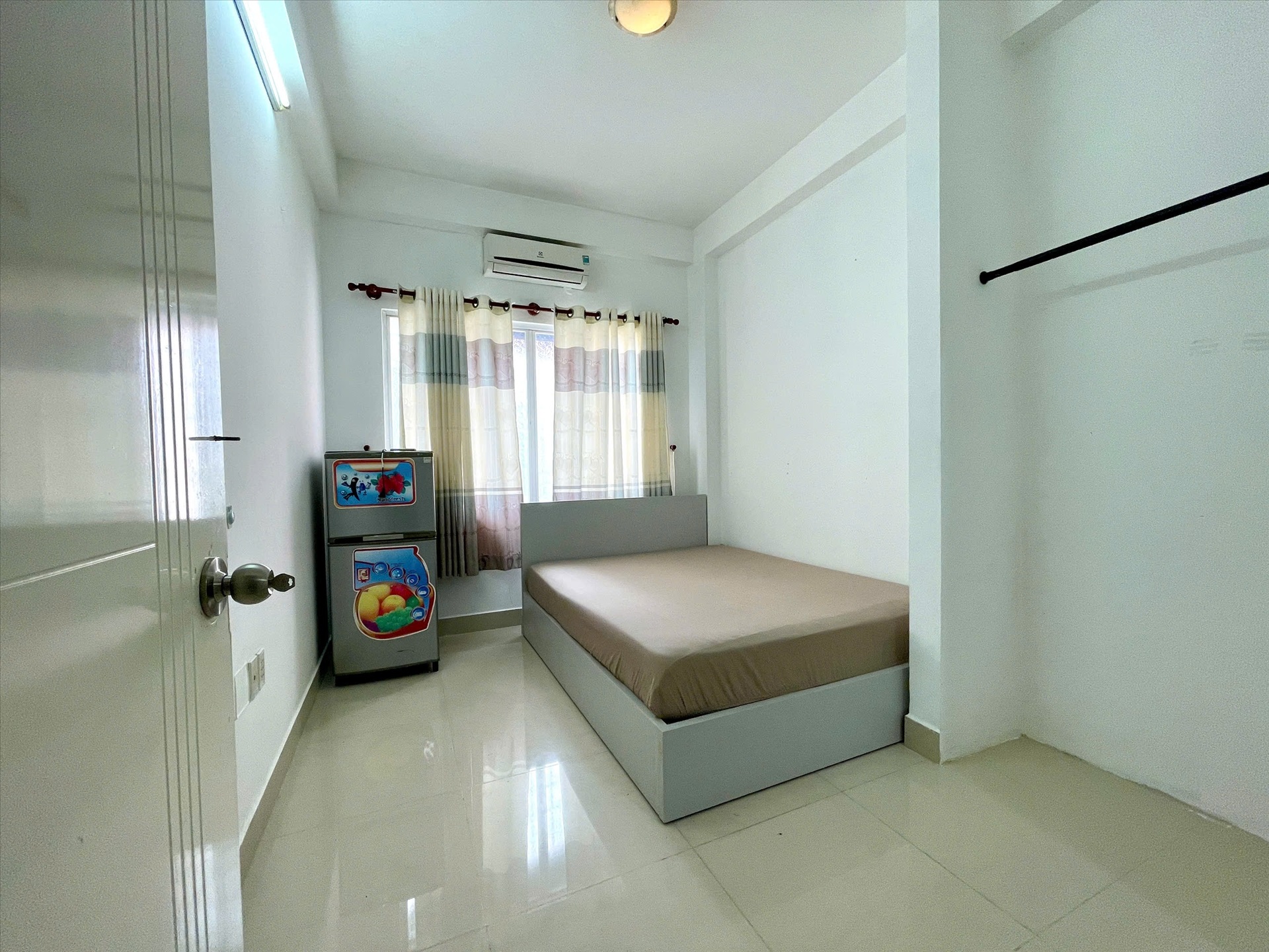 Phòng trọ VT Condo Lê Văn Sỹ - Tân Bình - Phòng (*)