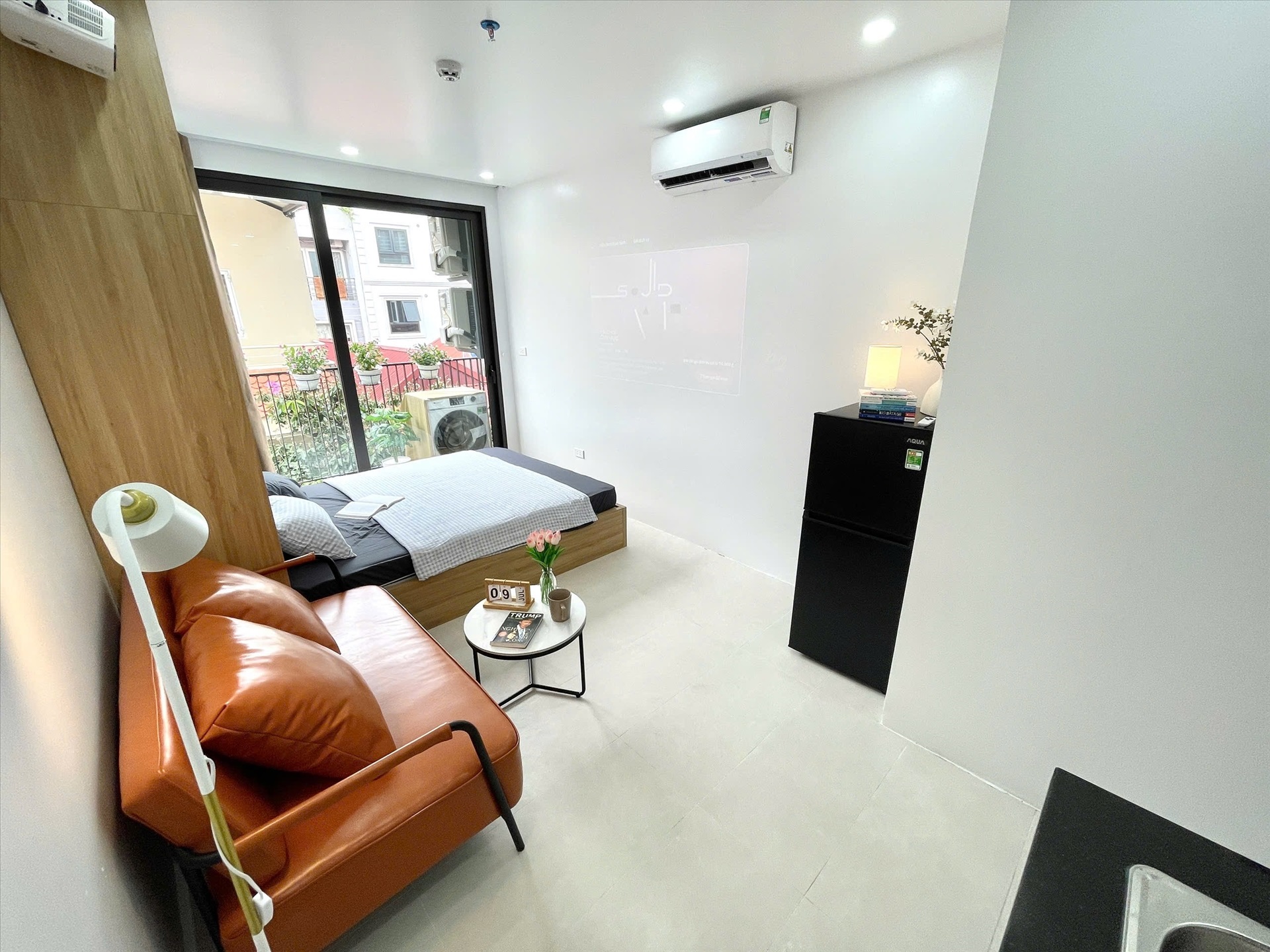 Phòng trọ Airstay Hoàng Quốc Việt  - Phòng (*)