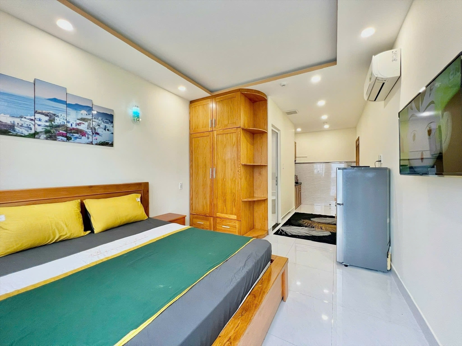 Phòng trọ HN Home Lê Văn Sỹ - Quận 3 - Phòng (*)