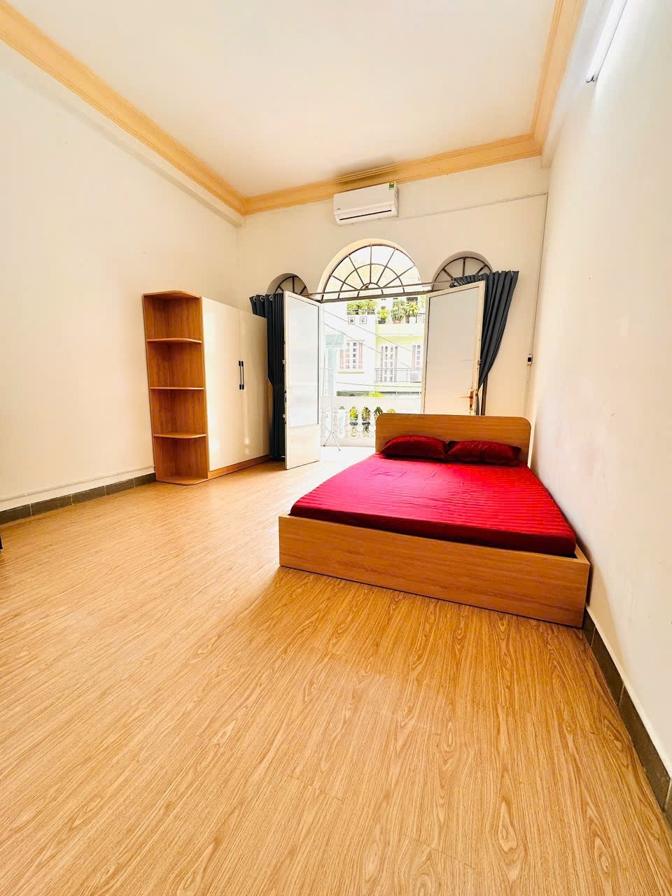 Phòng trọ AT House Trường Sơn - Tân Bình - Phòng (*)