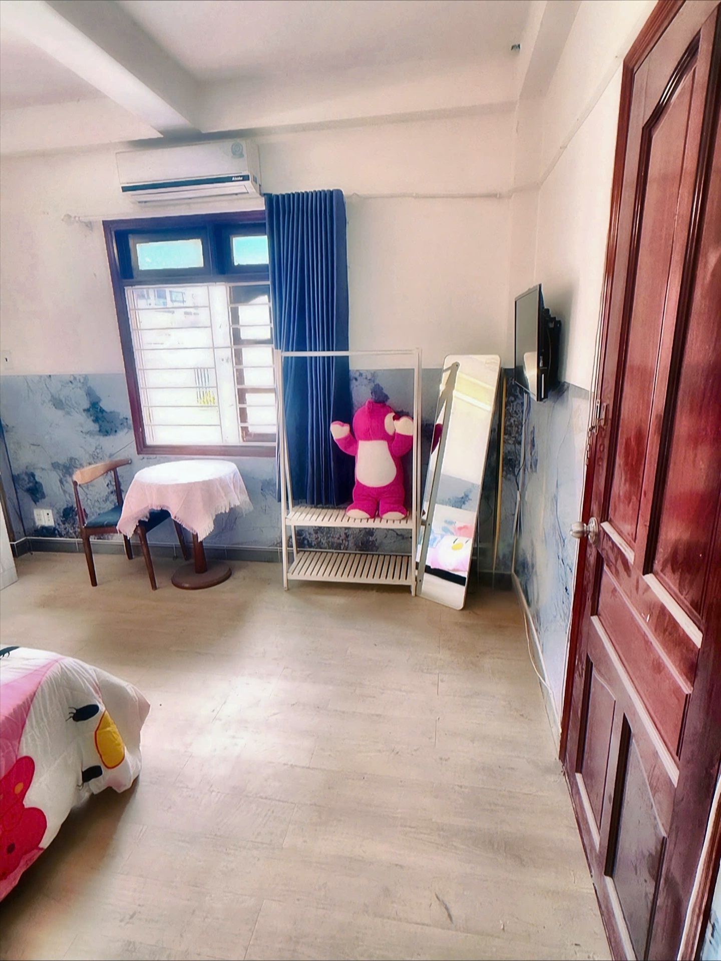 Phòng trọ B House Đỗ Quang Đẩu - Quận 1 - Phòng (*)
