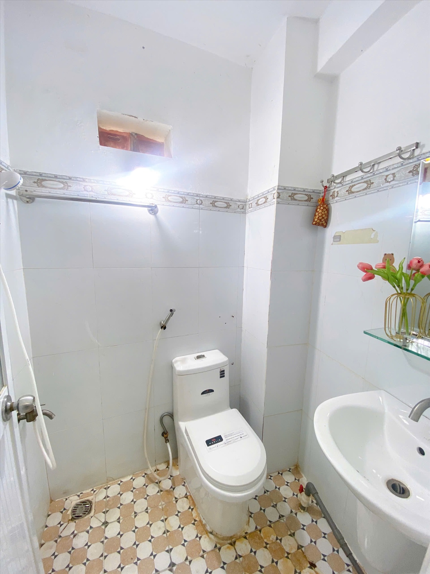Phòng trọ Studio 25m2 tại Roomy Home Bạch Đằng - Tân Bình - Phòng tắm